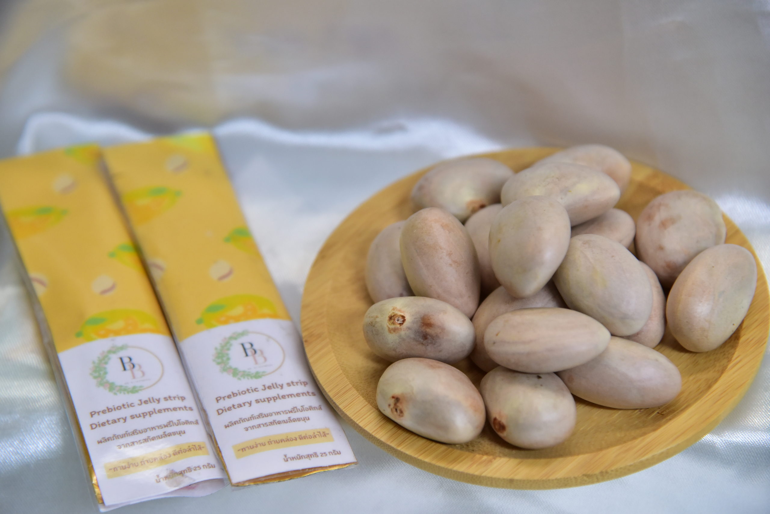 นศ_1.มทร.ธัญบุรี คิดค้นพรีไบโอติกส์จากเมล็ด