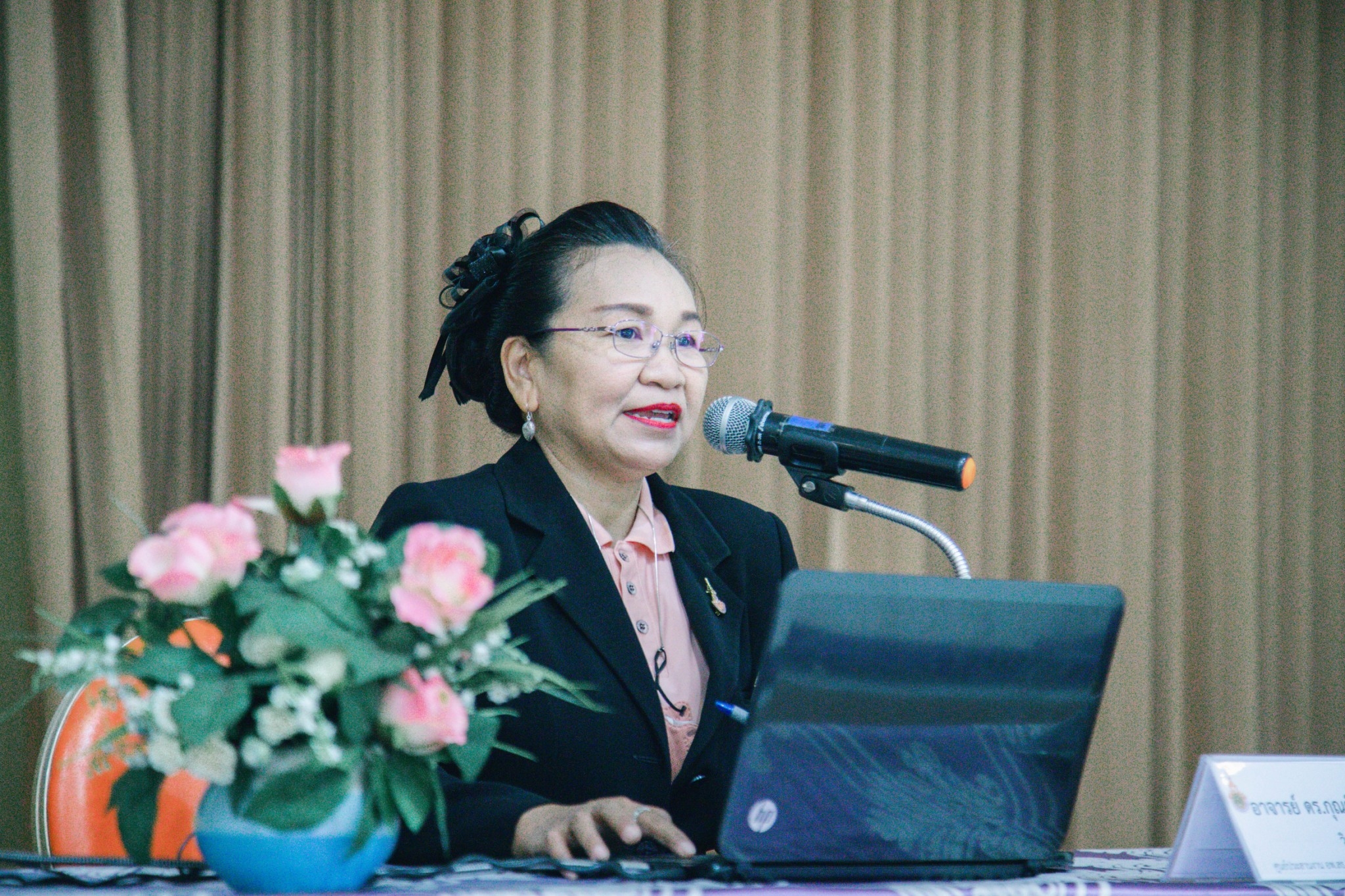 LINE_ALBUM_การฝึกอบรมปฏิบัติการงานสวน พฤกษศาสตร_16