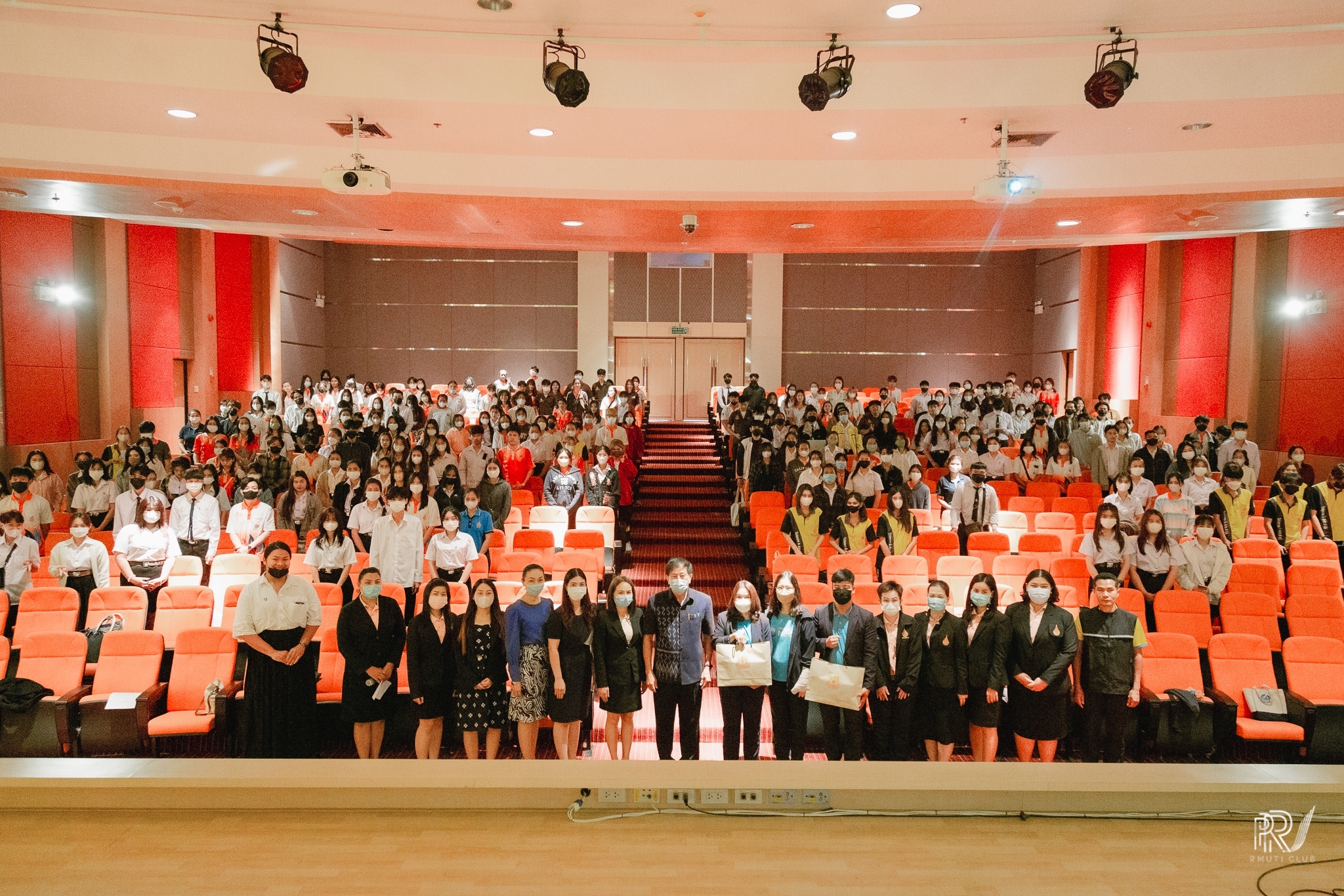 LINE_ALBUM_ปัจฉิมกยศ_๒๓๐๒๒๓_1_0