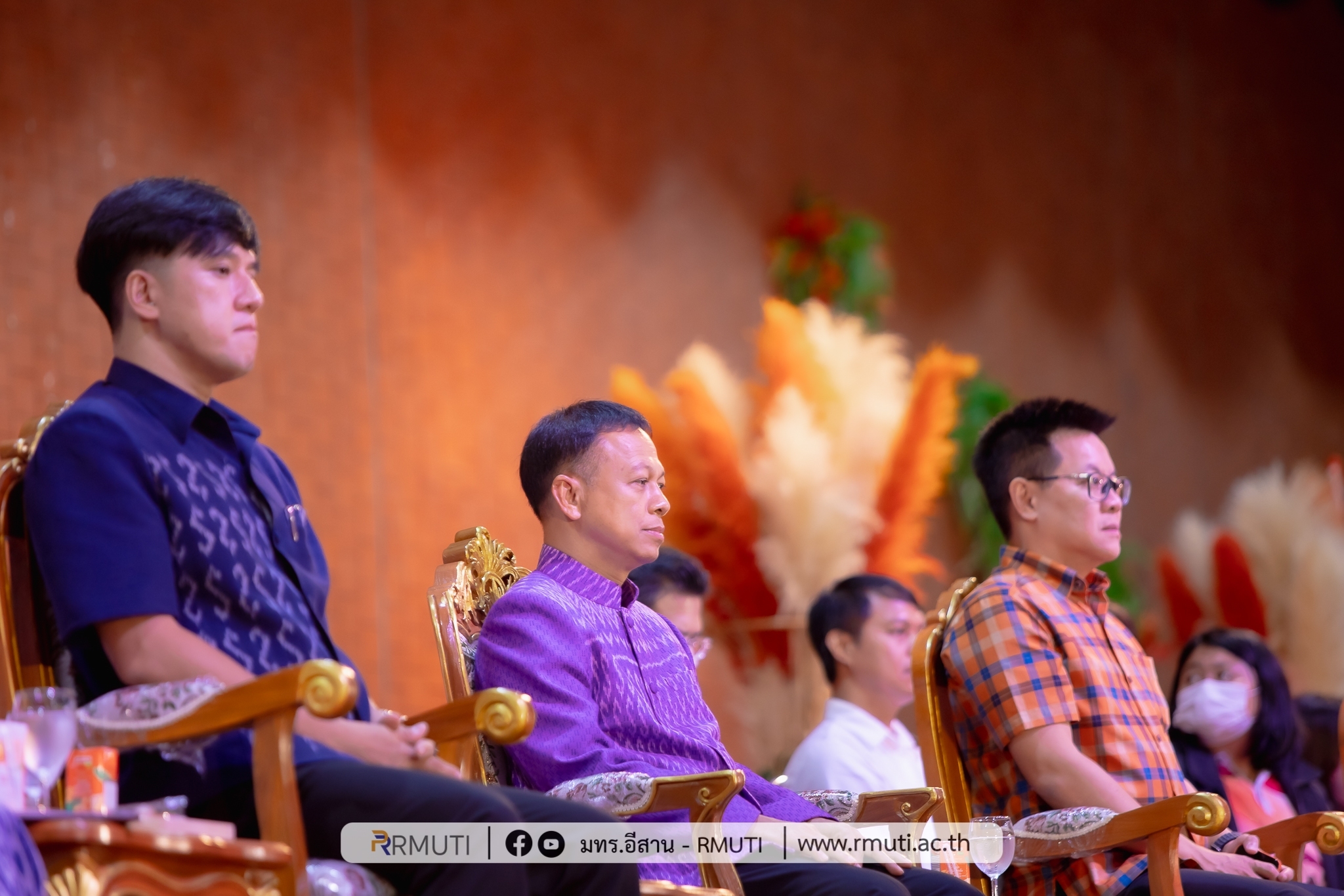 LINE_ALBUM_ก้าวแรก มทร.อีสาน แคแสดช่อที่ ๑๙_๒๓๐๗๐๓_10