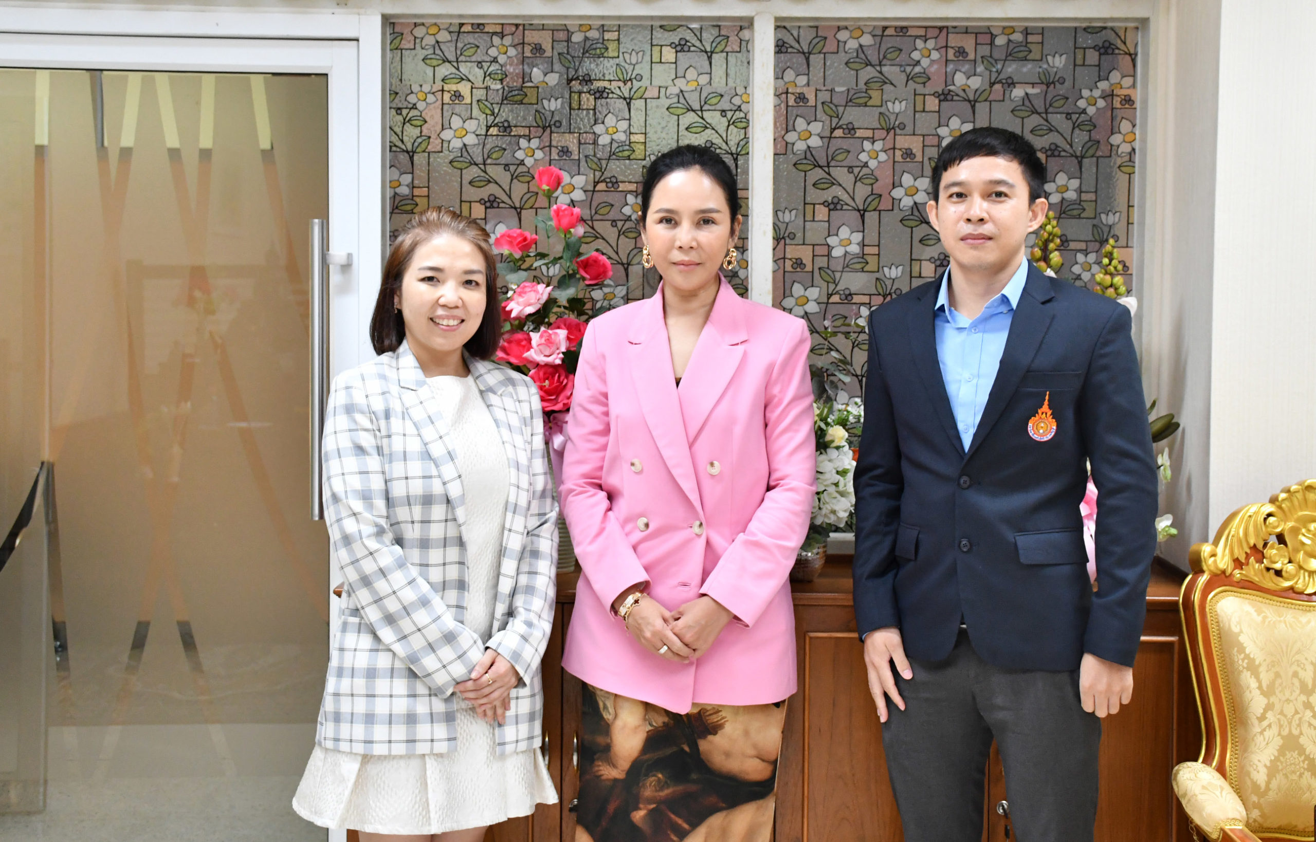 ผศ.ดร.อารณี คุณณิชชา และผศ.ดร.ปรเมนทร์_0