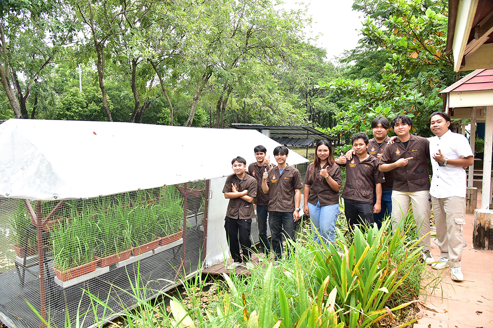 นศ.วิศวกรรมเกษตรอุตสาหกรรม มทร.ธัญบุรี_0