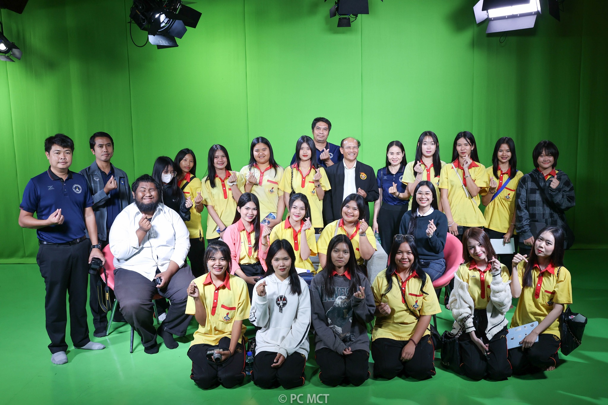 420869205_897537502373318_7789059071476938979_n