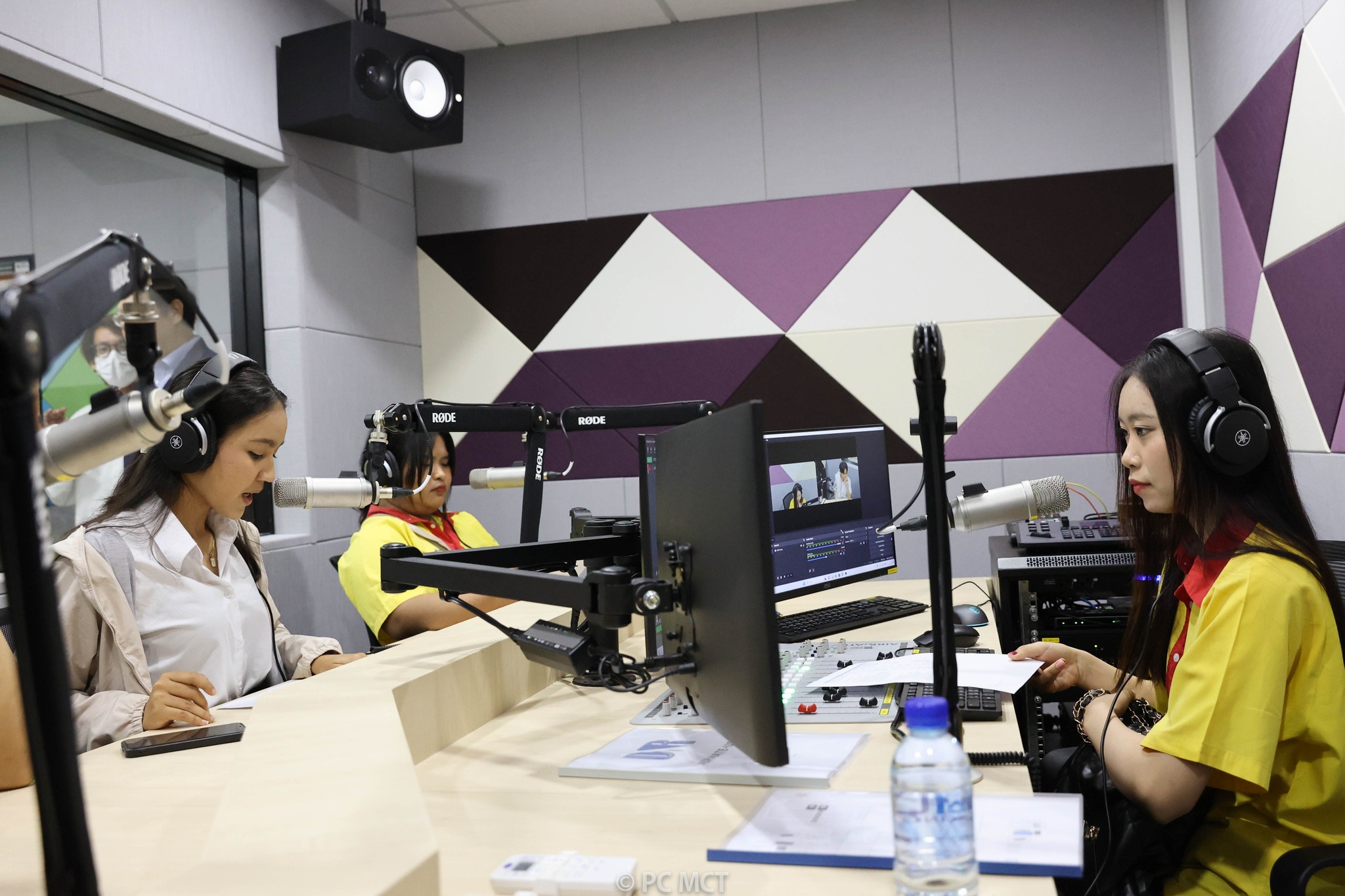 420955609_897537245706677_9091024163963397310_n