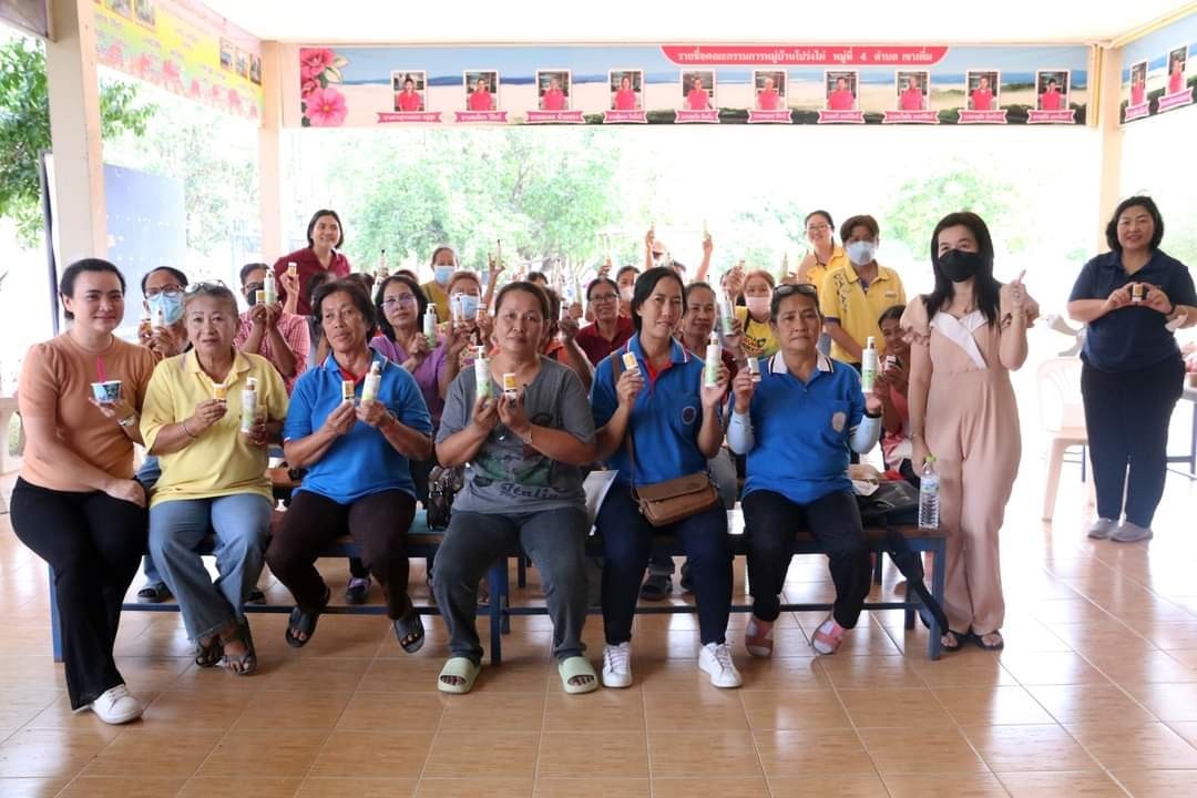 LINE_ALBUM_ถ่ายทอดการแปรรูปผลิตภัณฑ์จากพืชสมุนไ_240307_1