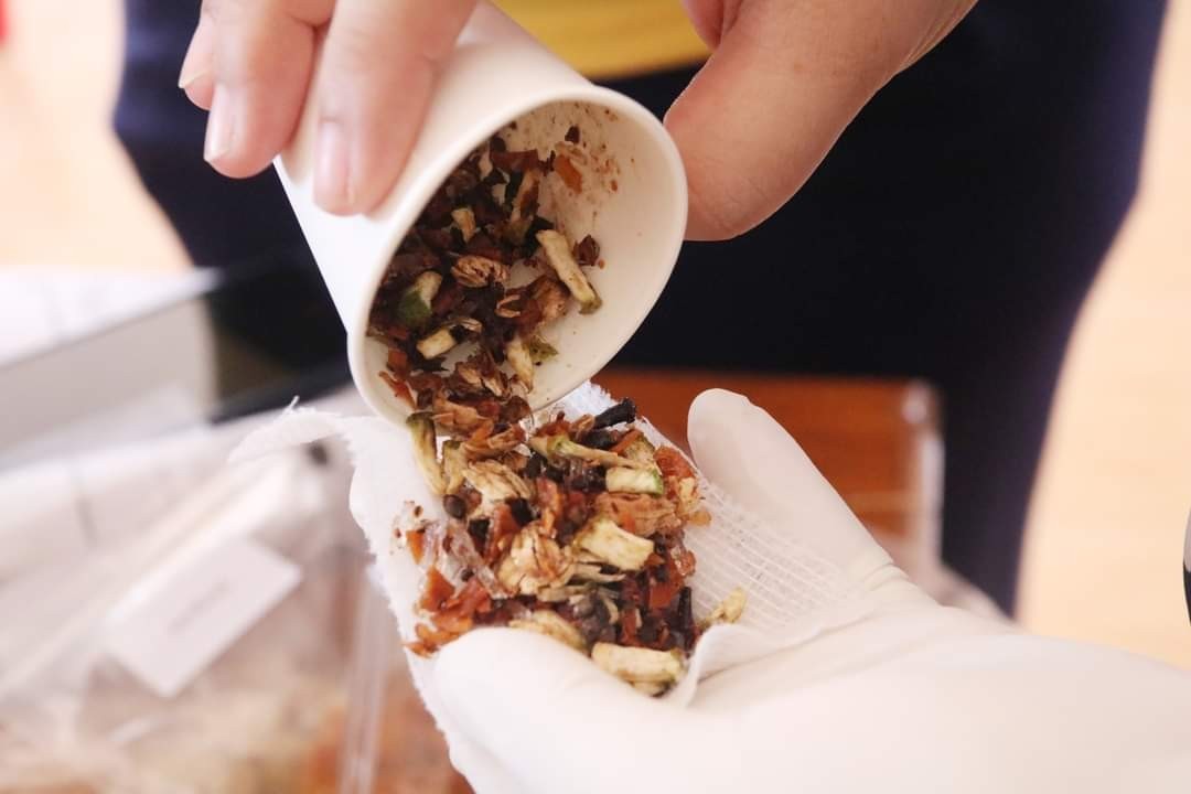 LINE_ALBUM_ถ่ายทอดการแปรรูปผลิตภัณฑ์จากพืชสมุนไ_240307_24