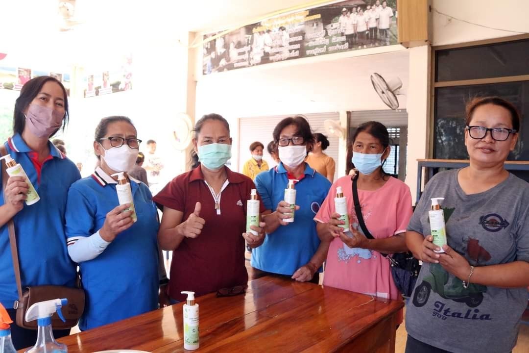 LINE_ALBUM_ถ่ายทอดการแปรรูปผลิตภัณฑ์จากพืชสมุนไ_240307_5