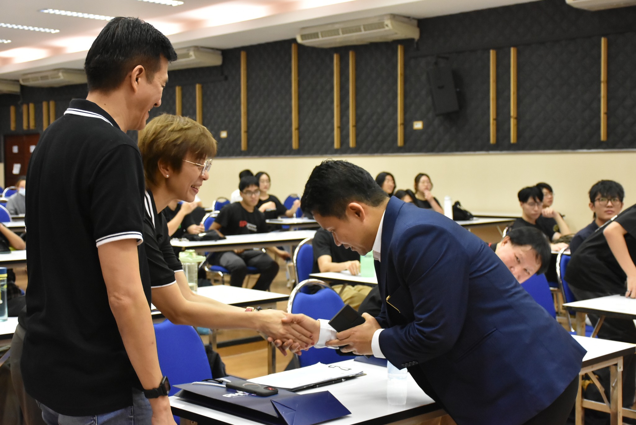 434666108_935152141950582_5105106344165162217_n