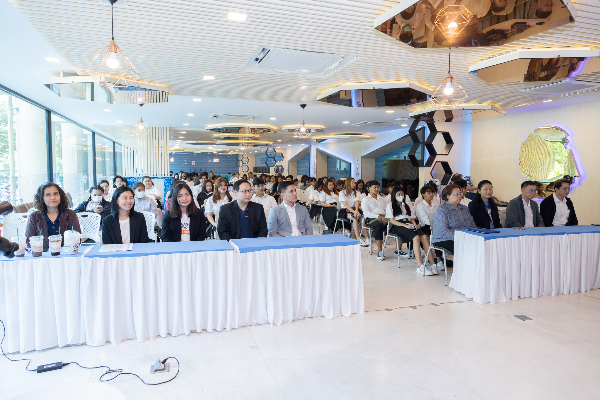 25671015-0L9A8191-Enhanced-NR