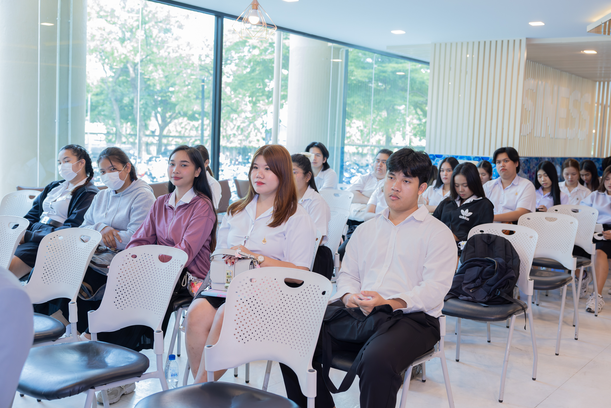 25671015-0L9A8231-Enhanced-NR