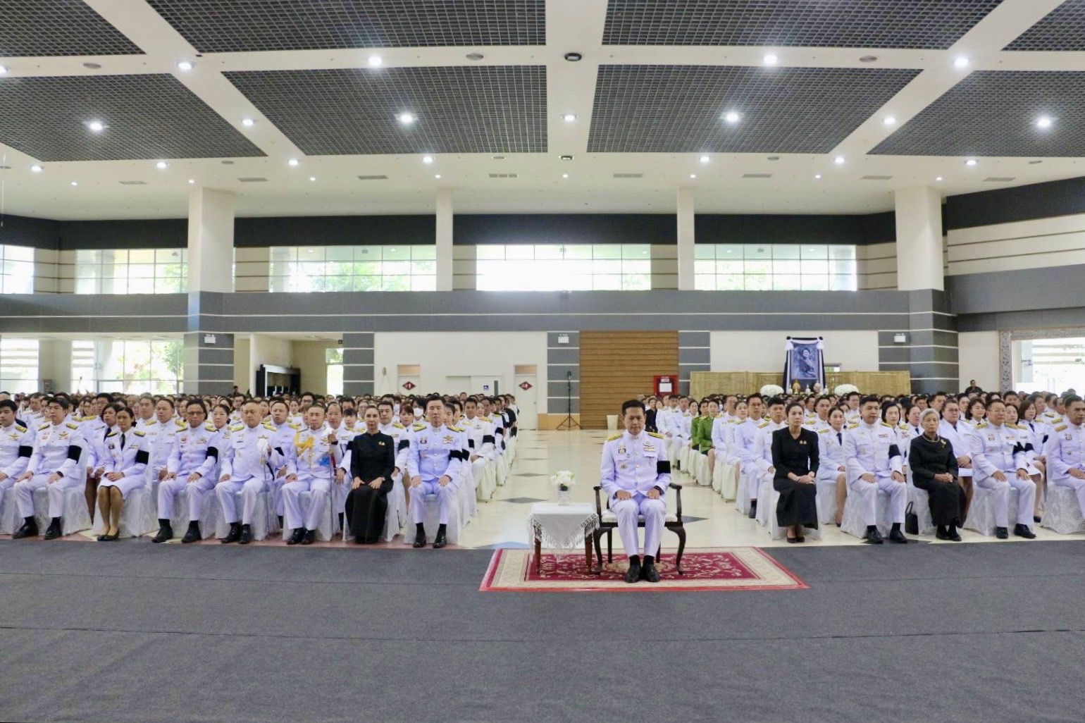 มทร.ล้านนา ร่วมพิธีถวายสักการะพระบรมศพ สมเด็จพระนางเจ้าสิริกิติ์ พระบรมราชินีนาถ พระบรมราชชนนีพันปีหลวง