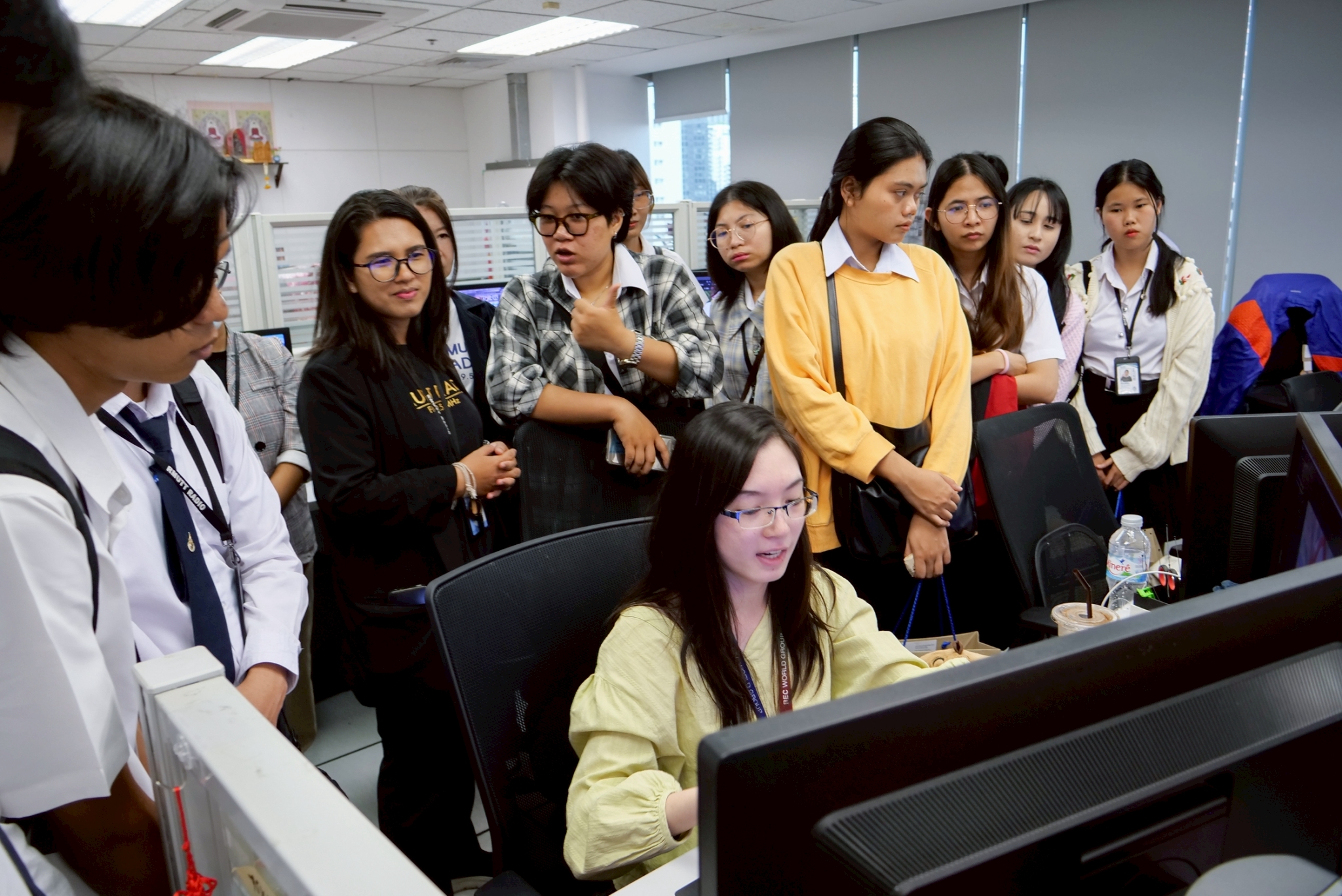 LINE_ALBUM_ดูงานช่อง 3_250930_32