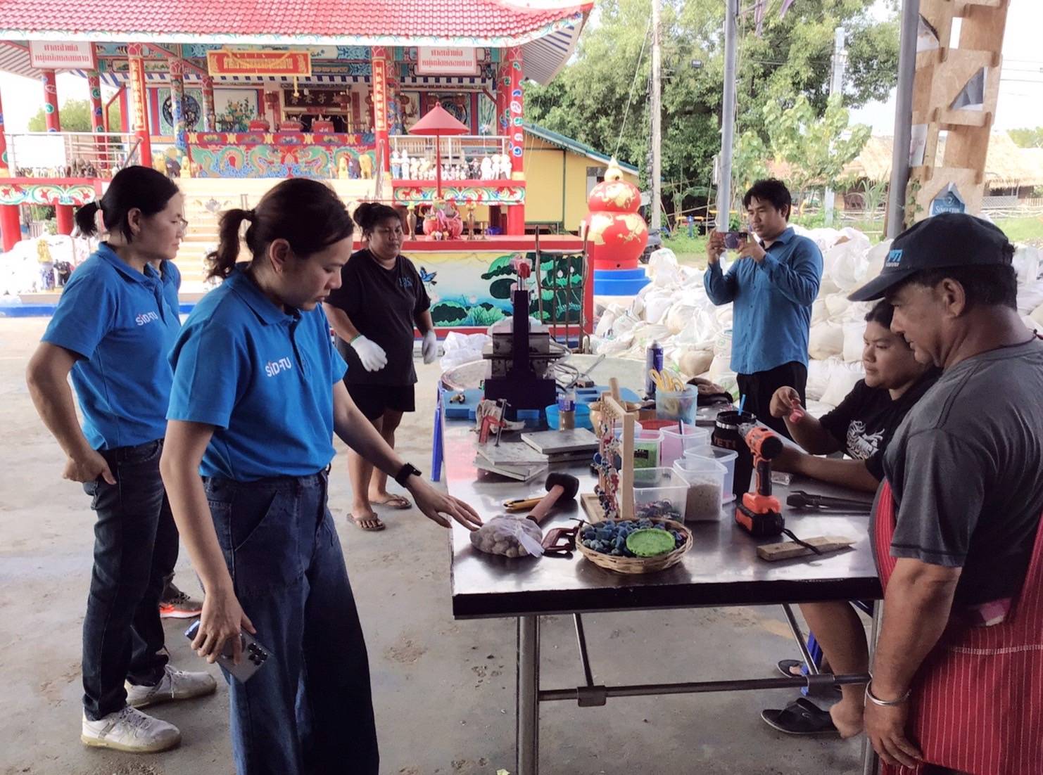 พลาสโตน9