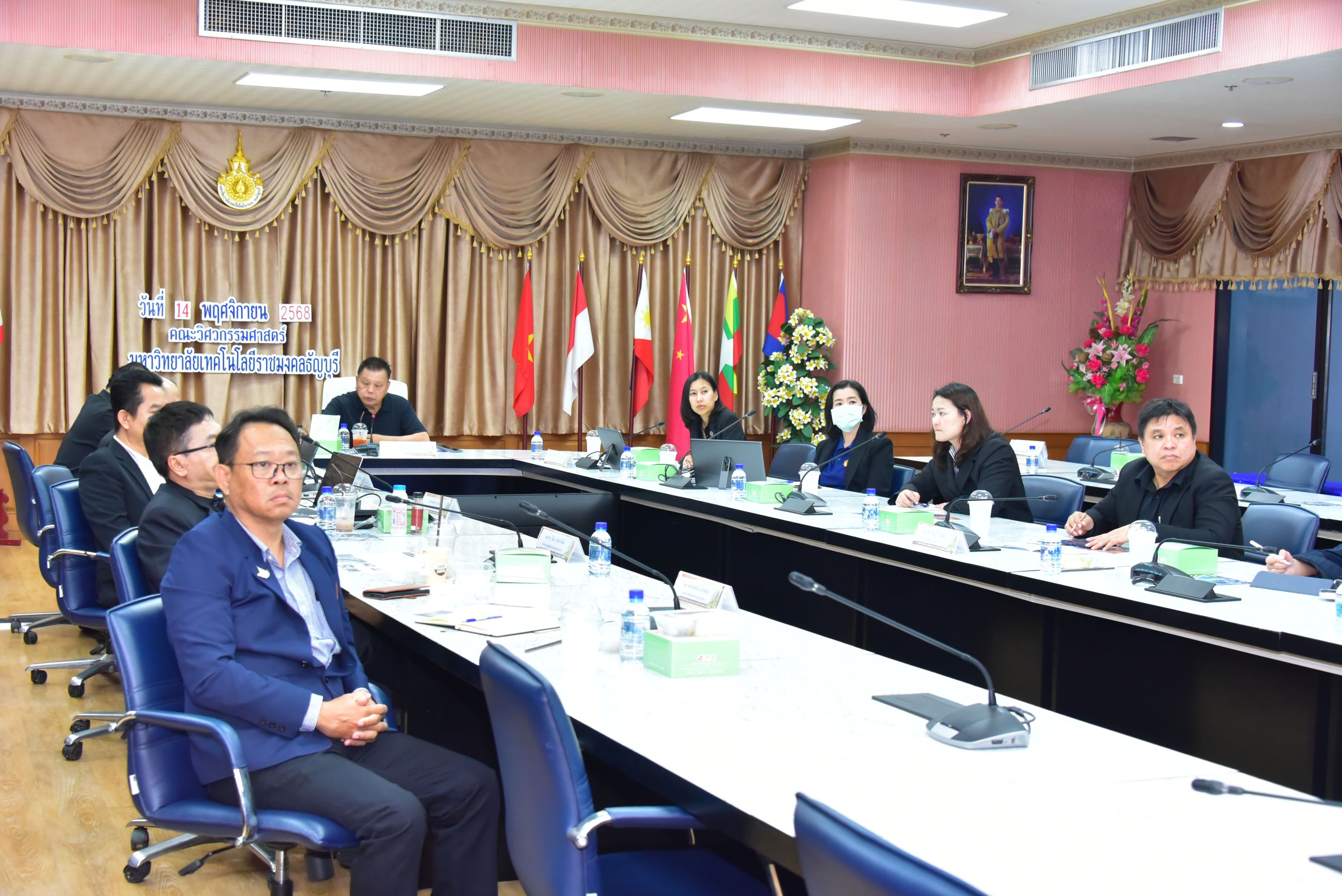 คณะวิศวกรรมศาสตร์ ต้อนรับคณะทำงาน EEC