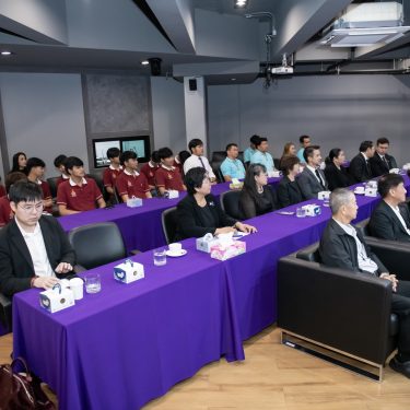 ผลิตบัณฑิตพันธุ์ใหม่