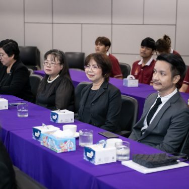 ผลิตบัณฑิตพันธุ์ใหม่