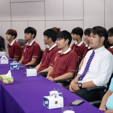 ผลิตบัณฑิตพันธุ์ใหม่