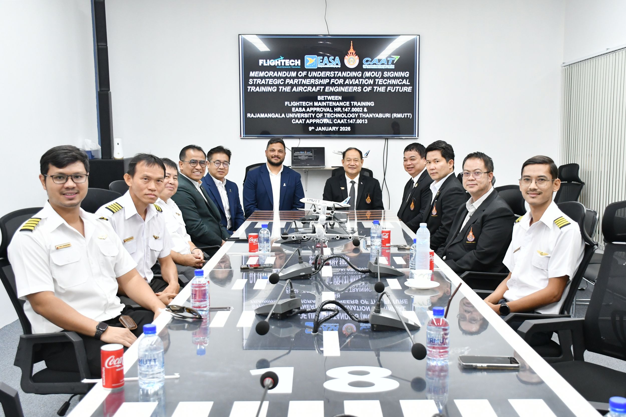 มทร.ธัญบุรี จับมือ Flightech Maintenance Training