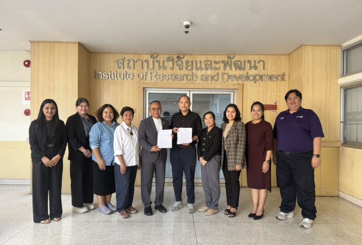 มทร.ธัญบุรี จับมือบริษัท อุทัยประสิทธิ์ พัฒนากัมมี่ตรีผลา