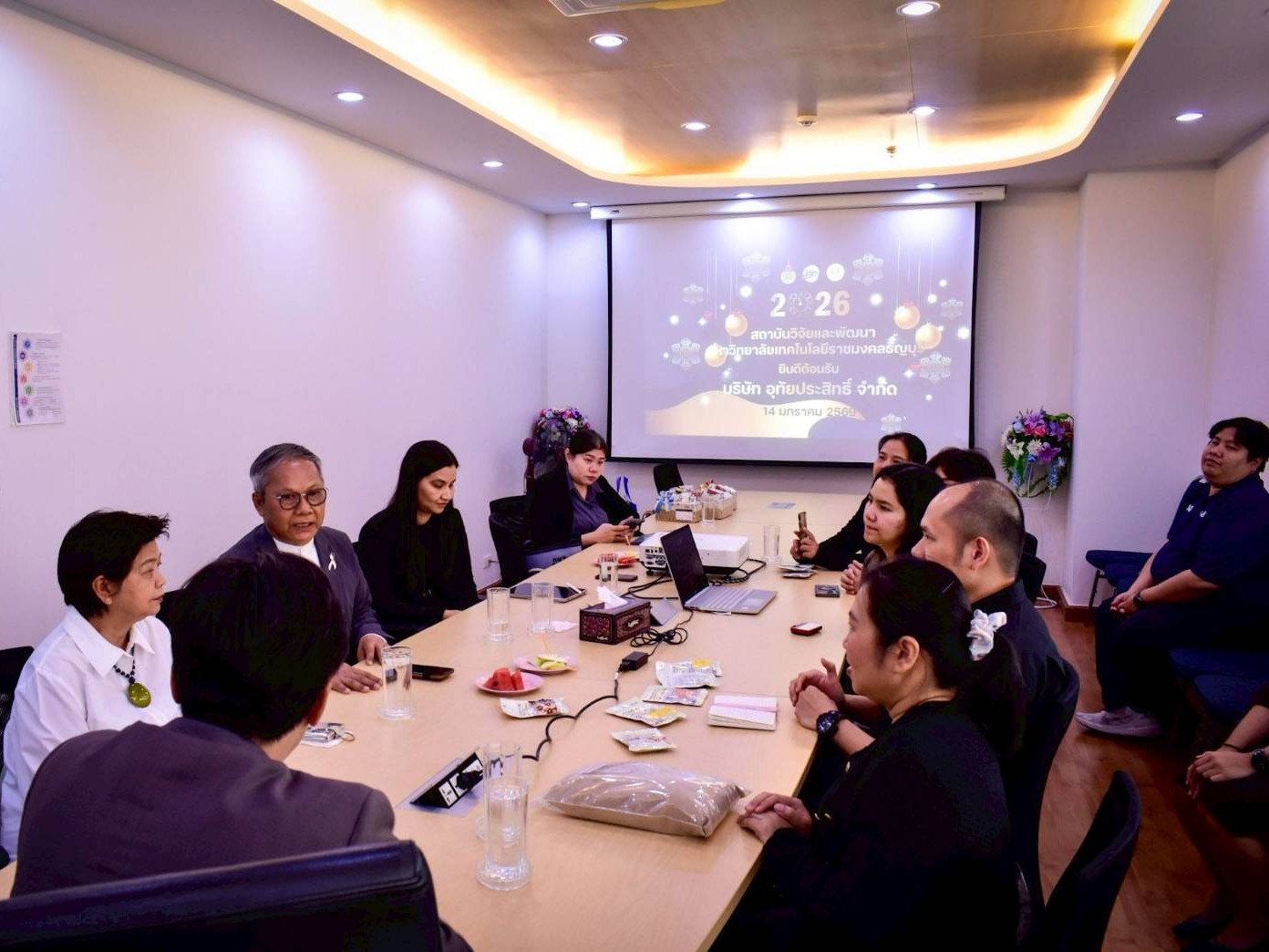 มทร.ธัญบุรี จับมือบริษัท อุทัยประสิทธิ์ พัฒนากัมมี่ตรีผลา