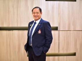 รศ.ดร.สมหมาย ผิวสอาด อธิการบดี มทร.ธัญบุรี