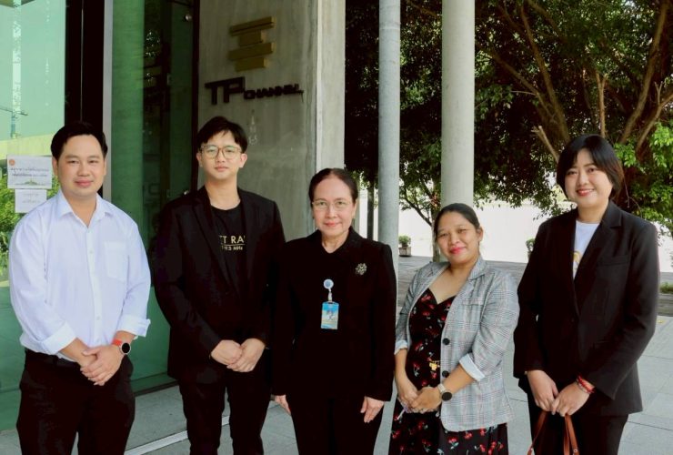 สถานีวิทยุ มทร.ธัญบุรี เข้าพบสถานีวิทยุกระจายเสียงและวิทยุโทรทัศน์รัฐสภา