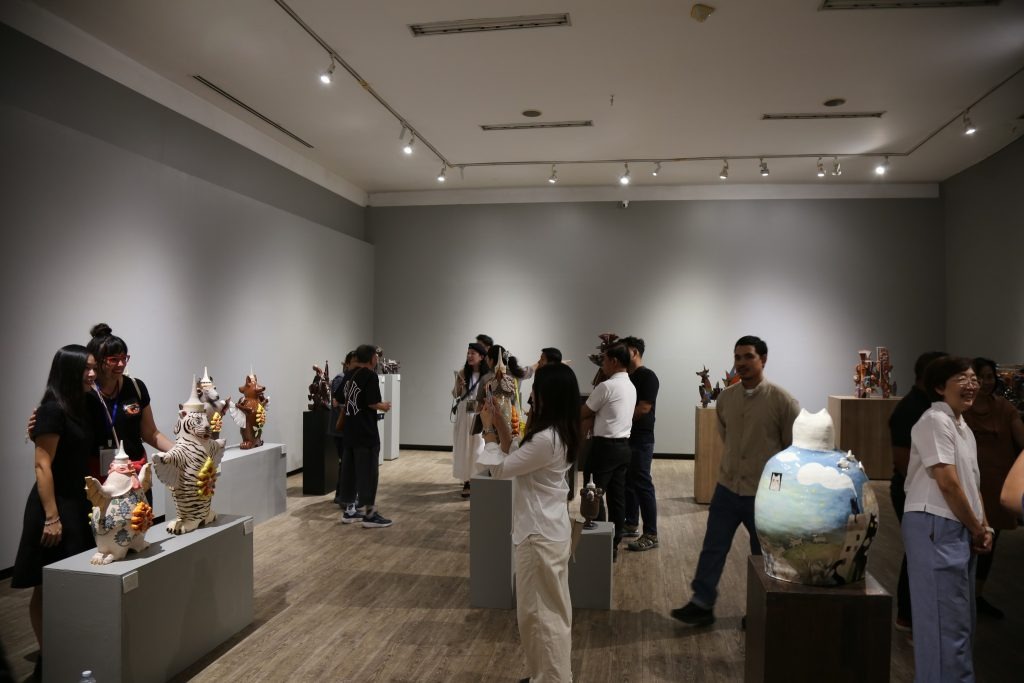 มทร.อีสาน ร่วมแสดงเครื่องปั้นดินเผา Fur Feather Fantasy