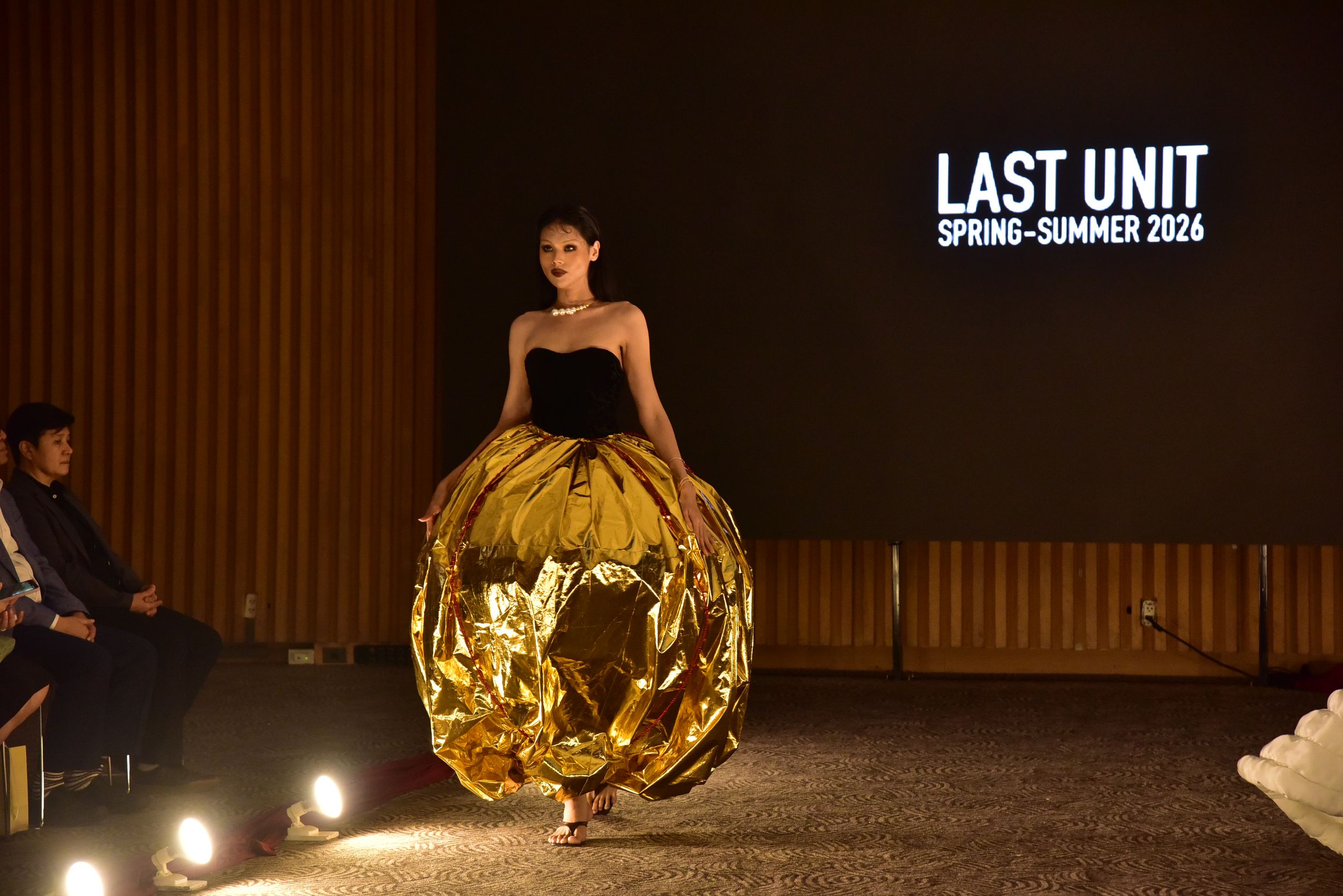 นิทรรศการศิลปนิพนธ์ สุริยศิลป์