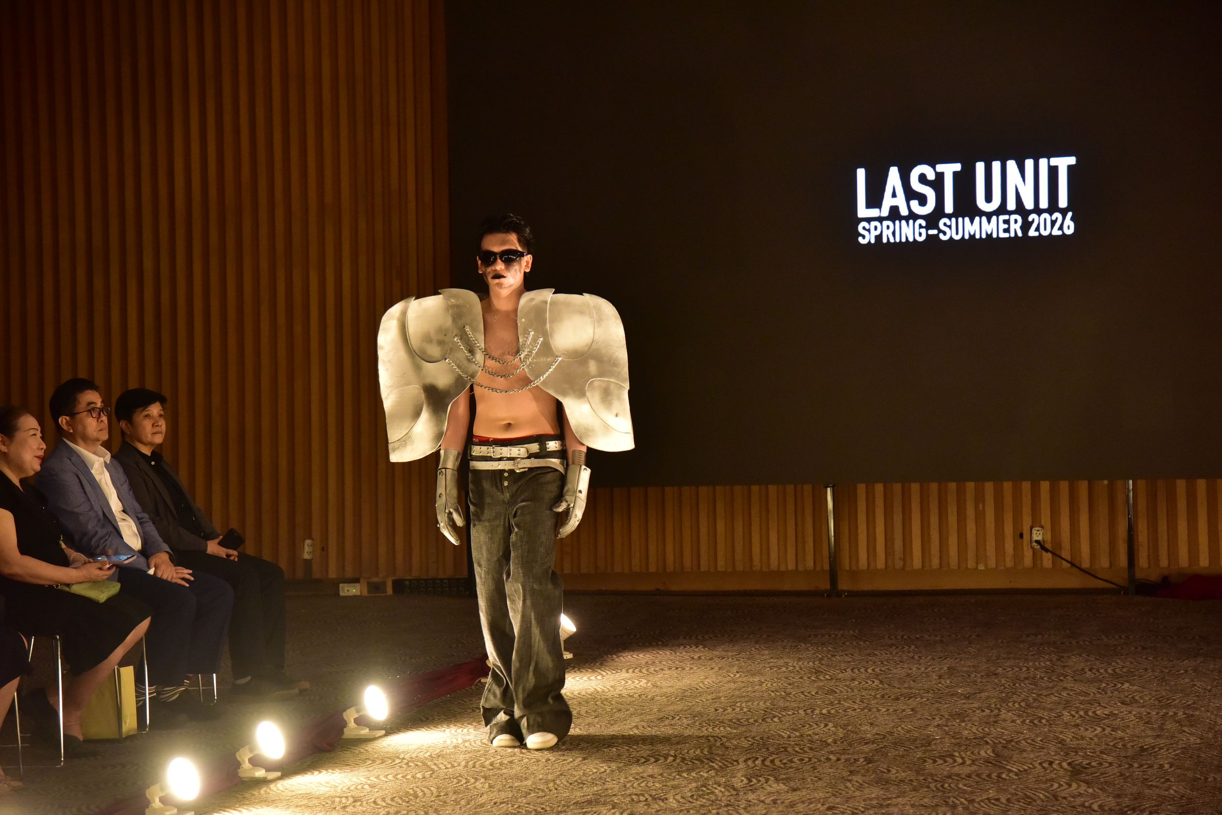 นิทรรศการศิลปนิพนธ์ สุริยศิลป์