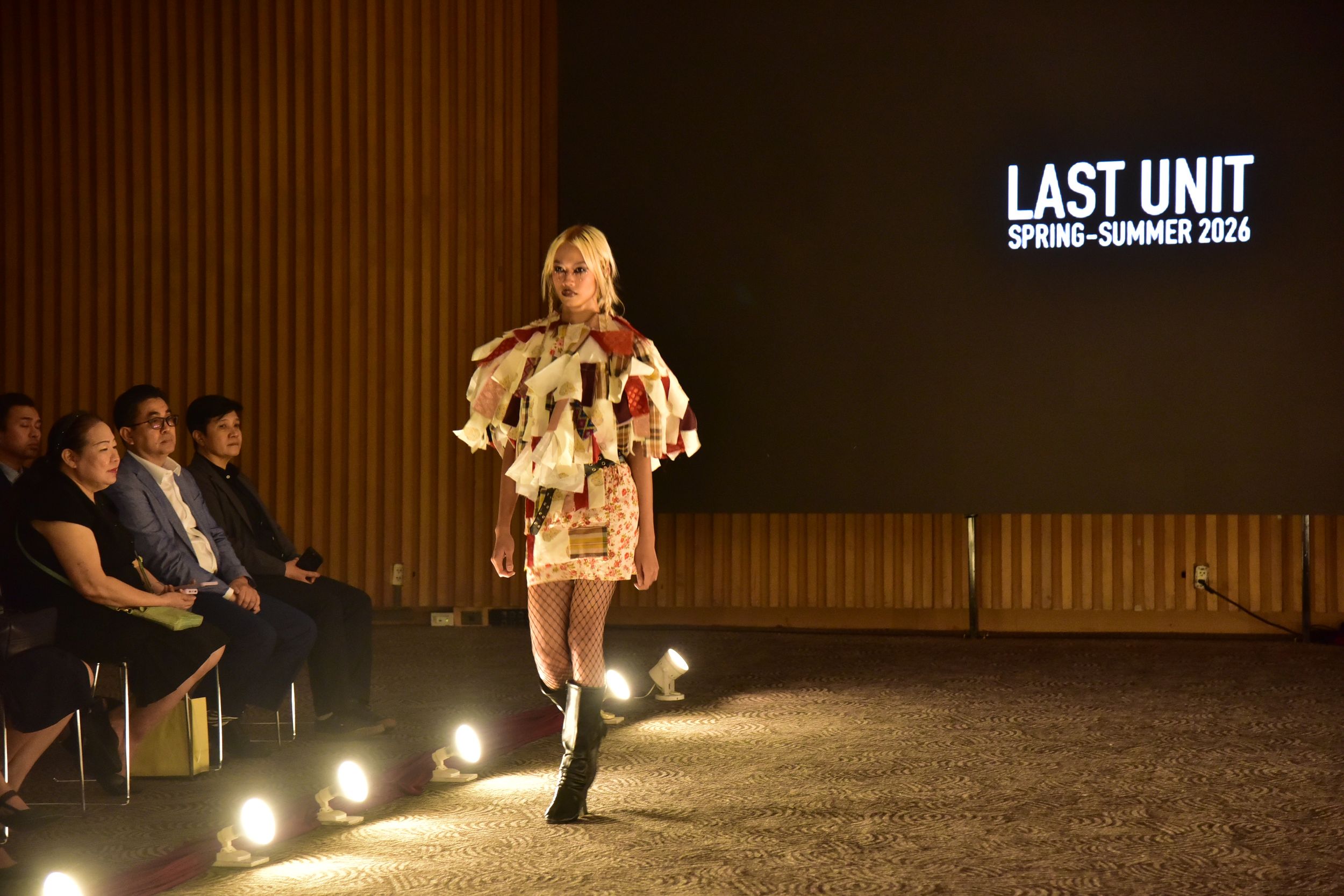 นิทรรศการศิลปนิพนธ์ สุริยศิลป์