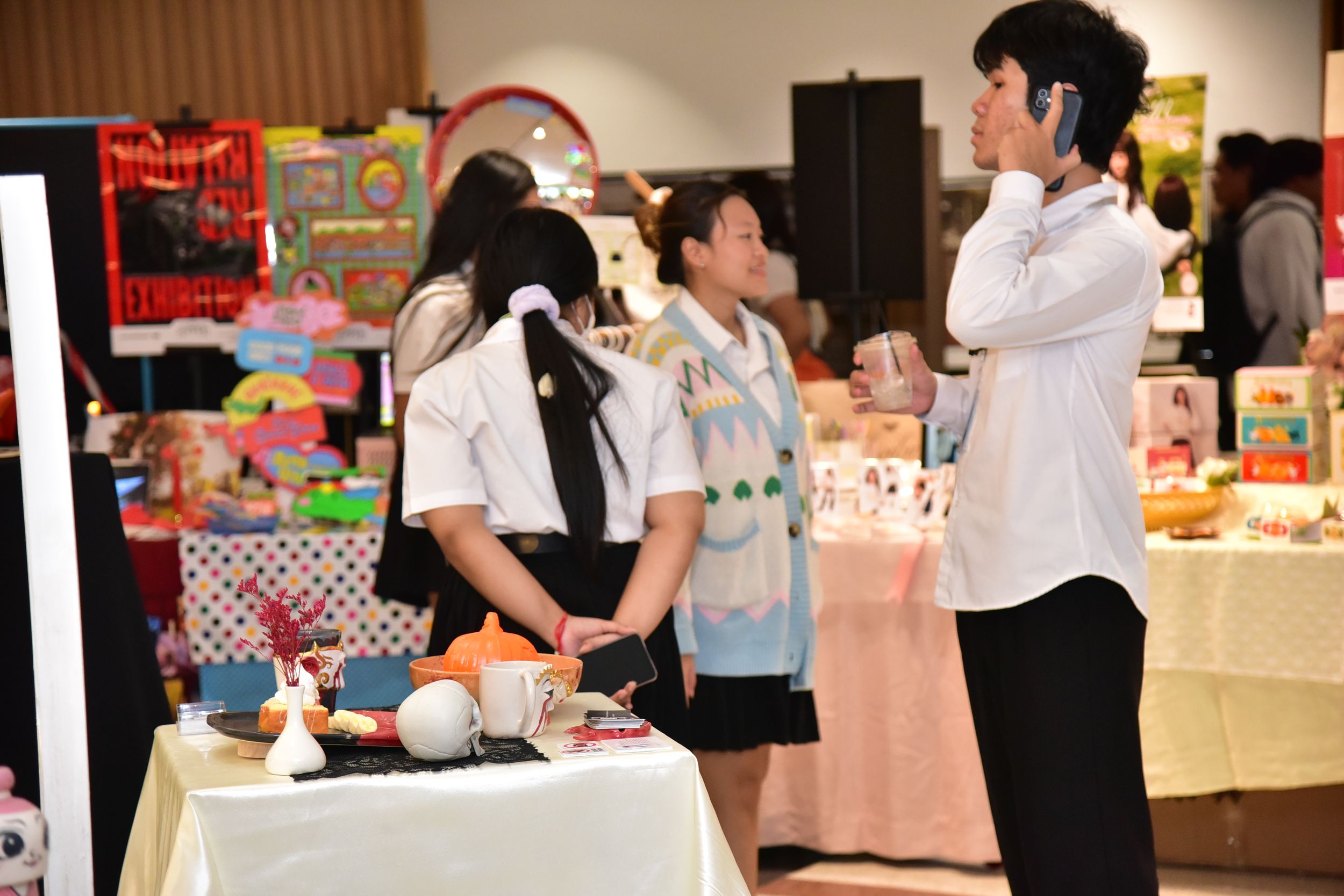 นิทรรศการศิลปนิพนธ์ สุริยศิลป์