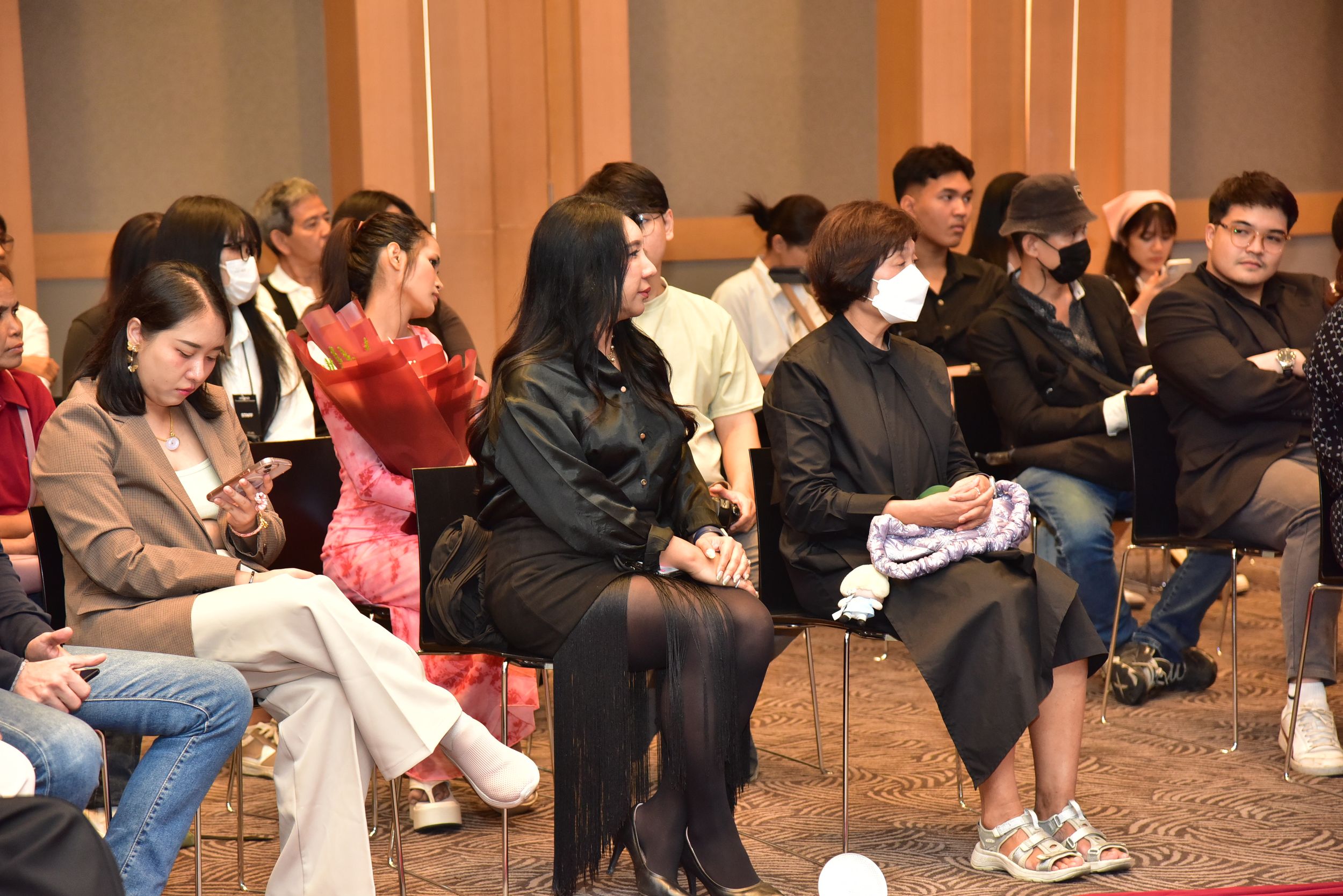 นิทรรศการศิลปนิพนธ์ สุริยศิลป์