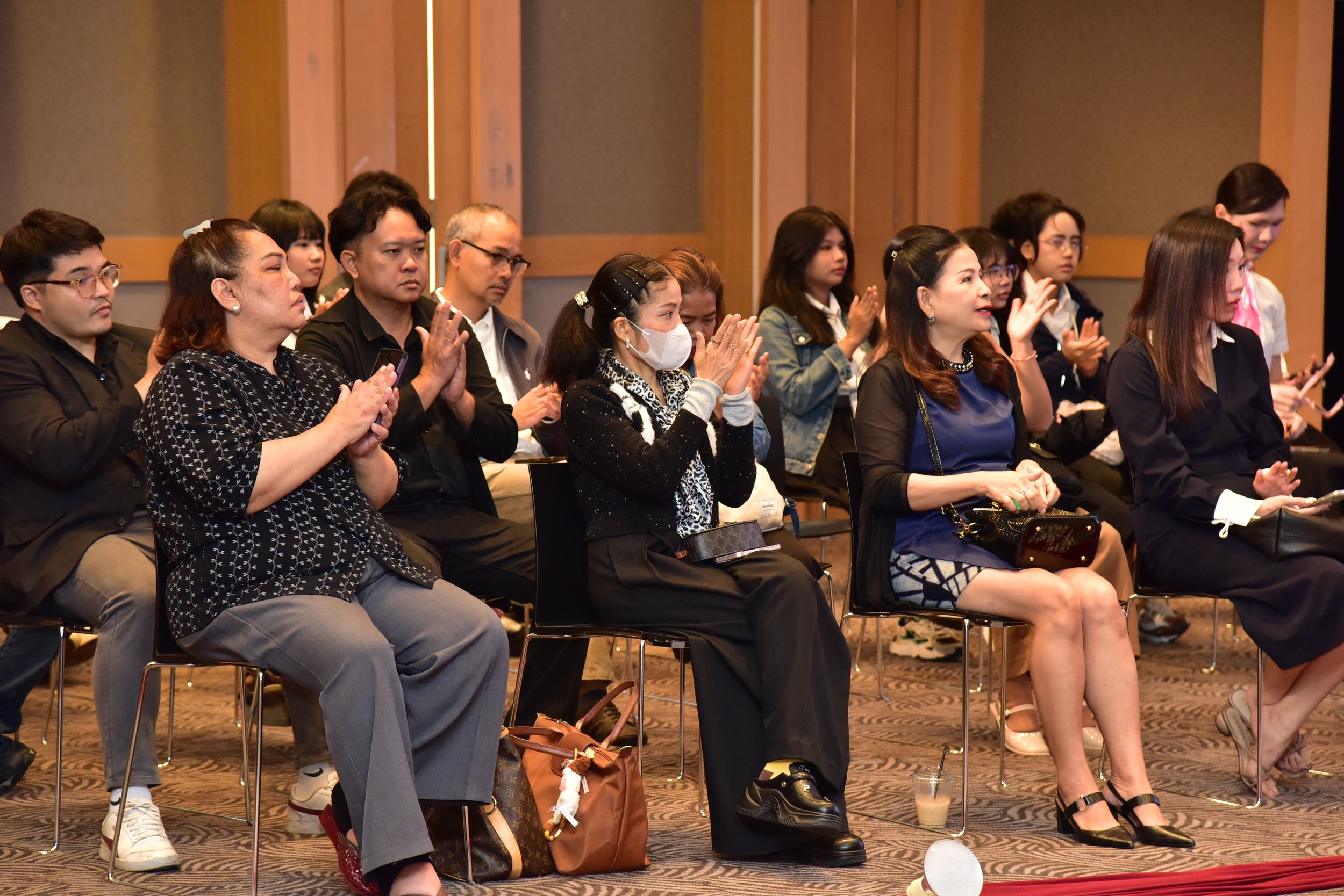 นิทรรศการศิลปนิพนธ์ สุริยศิลป์