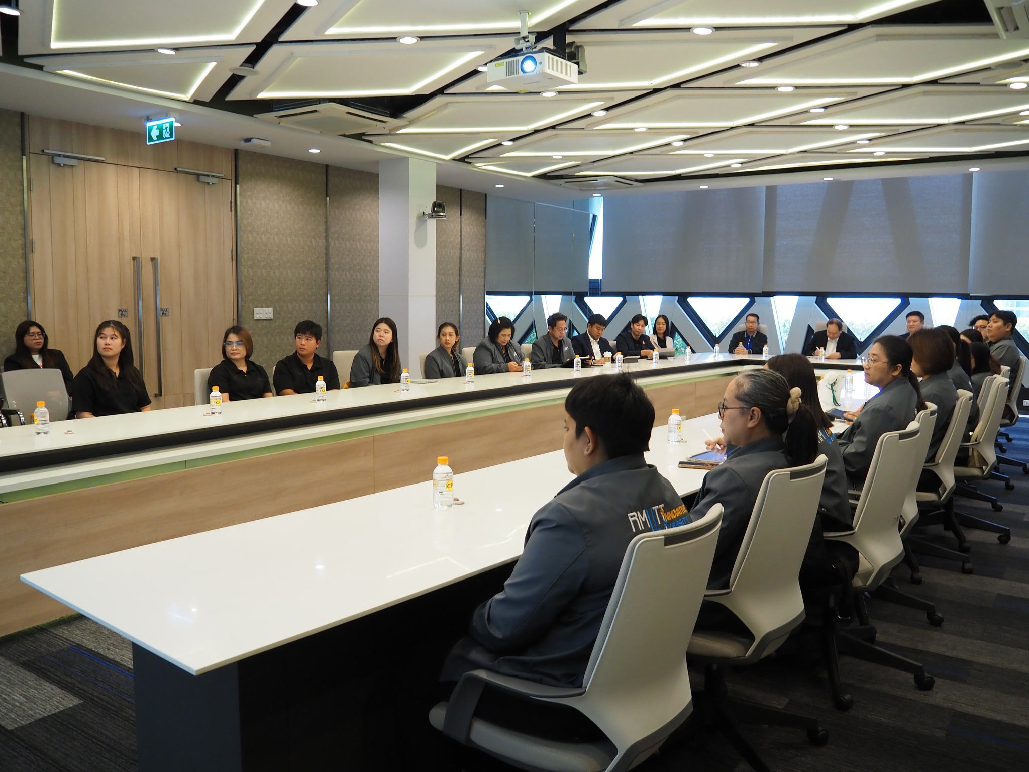 มทร.ธัญบุรี ศึกษาดูงานศูนย์ Shared Service CPF