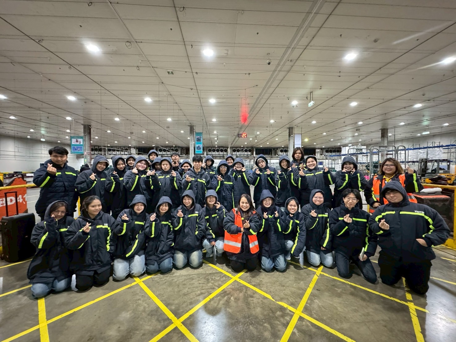 นศ วิทยาศาสตร์และการจัดการเทคโนโลยีอาหาร ดูงานศูนย์กระจายสินค้าโลตัส