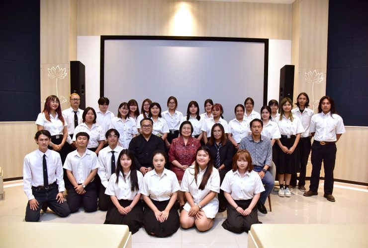 นิทรรศการแสดงผลงานศิลปนิพนธ์