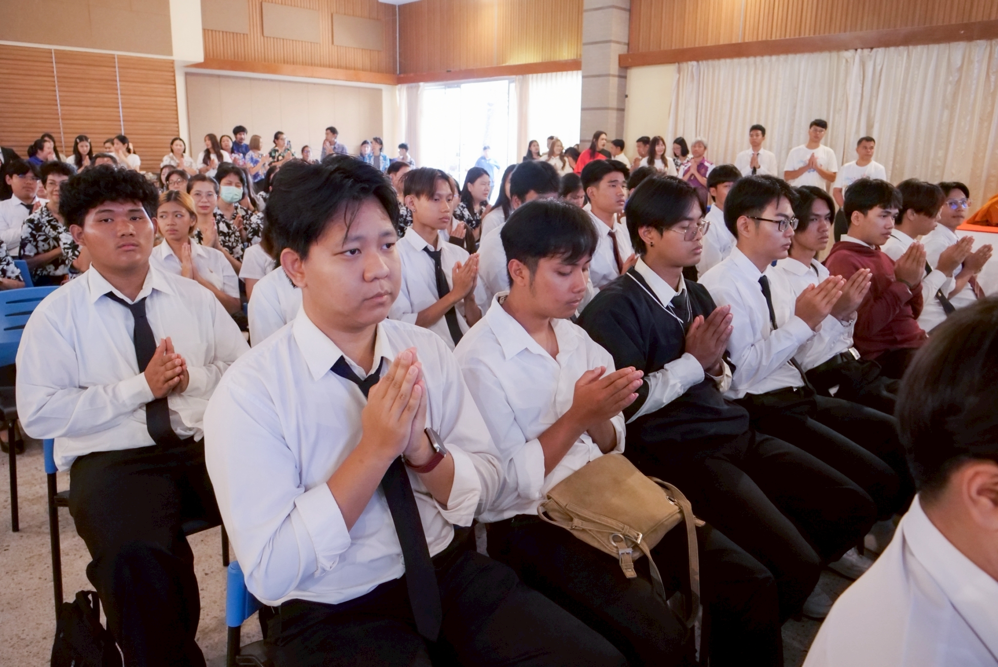 มทร.ธัญบุรี สรงน้ำพระ_260409_51