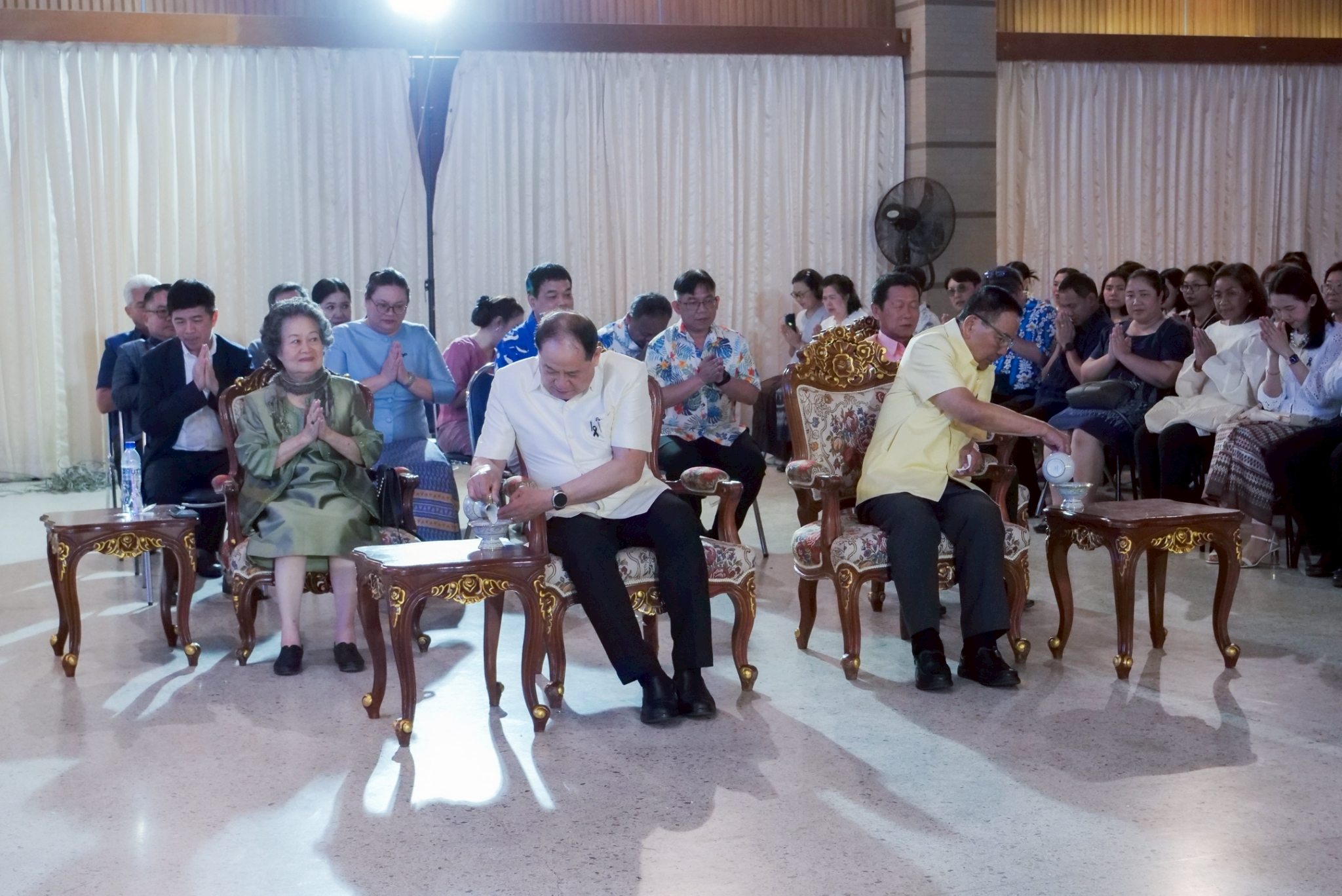 มทร.ธัญบุรี สรงน้ำพระ_260409_51