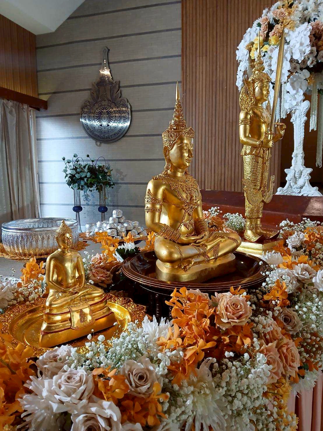 มทร.ธัญบุรี สรงน้ำพระ_260409_51