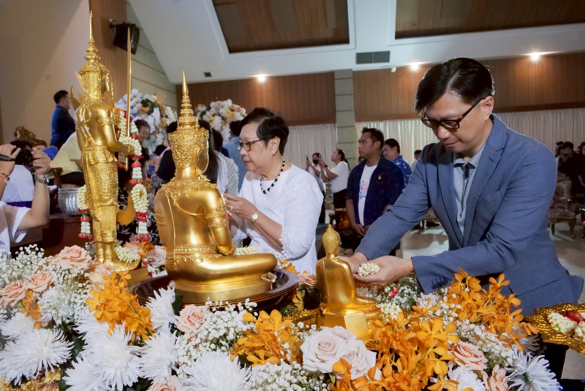 มทร.ธัญบุรี สรงน้ำพระ_260409_51