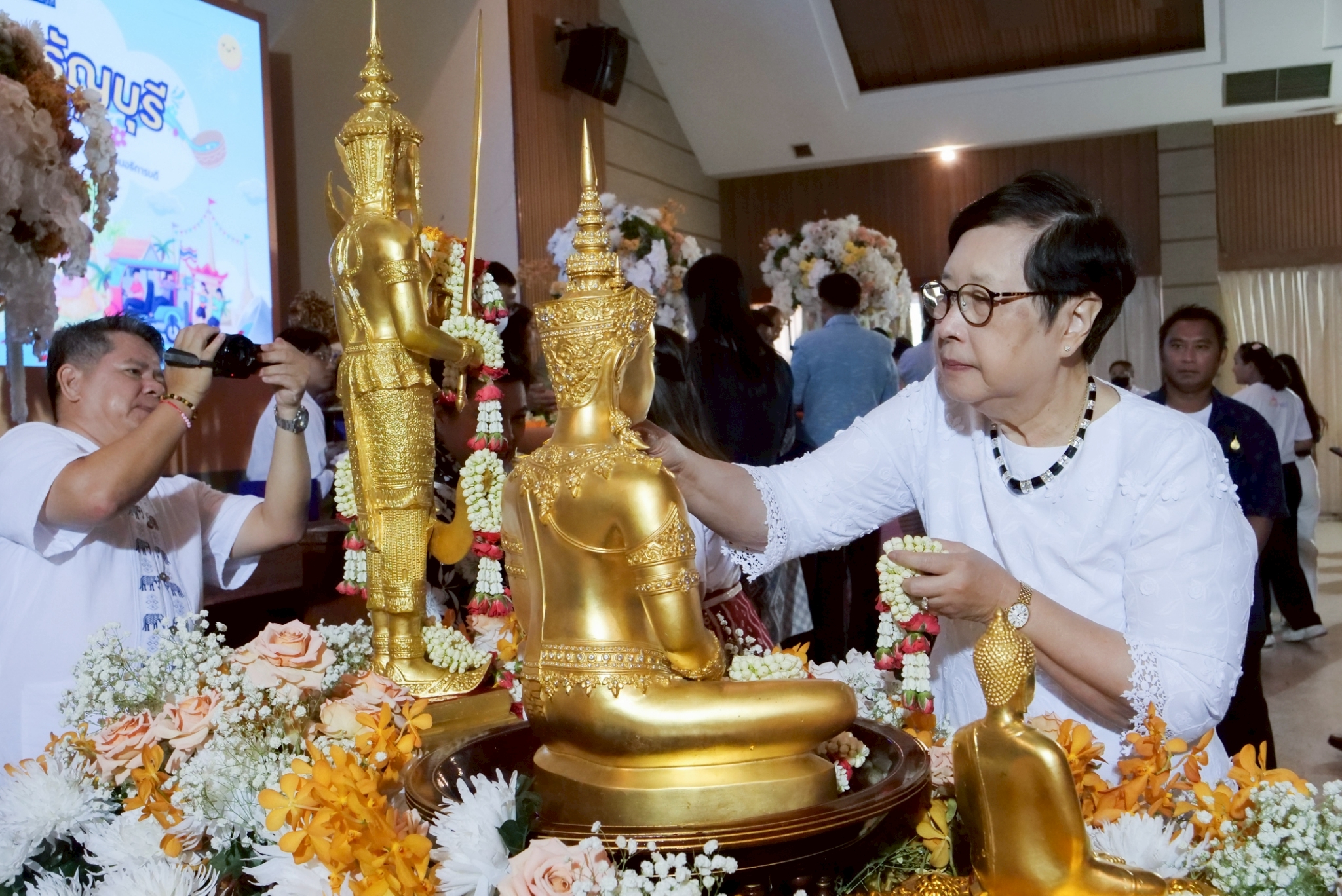 มทร.ธัญบุรี สรงน้ำพระ_260409_51