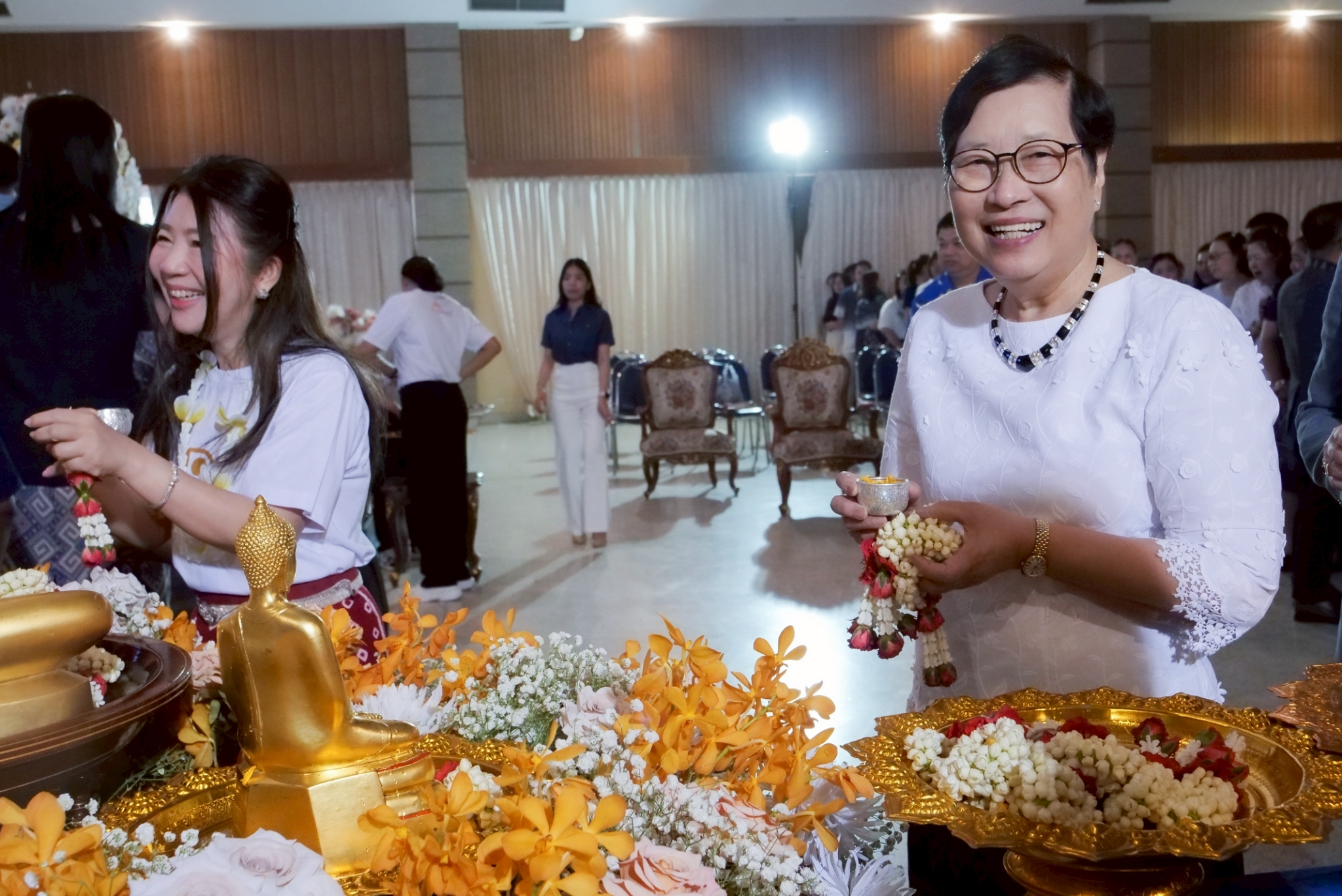 มทร.ธัญบุรี สรงน้ำพระ_260409_51