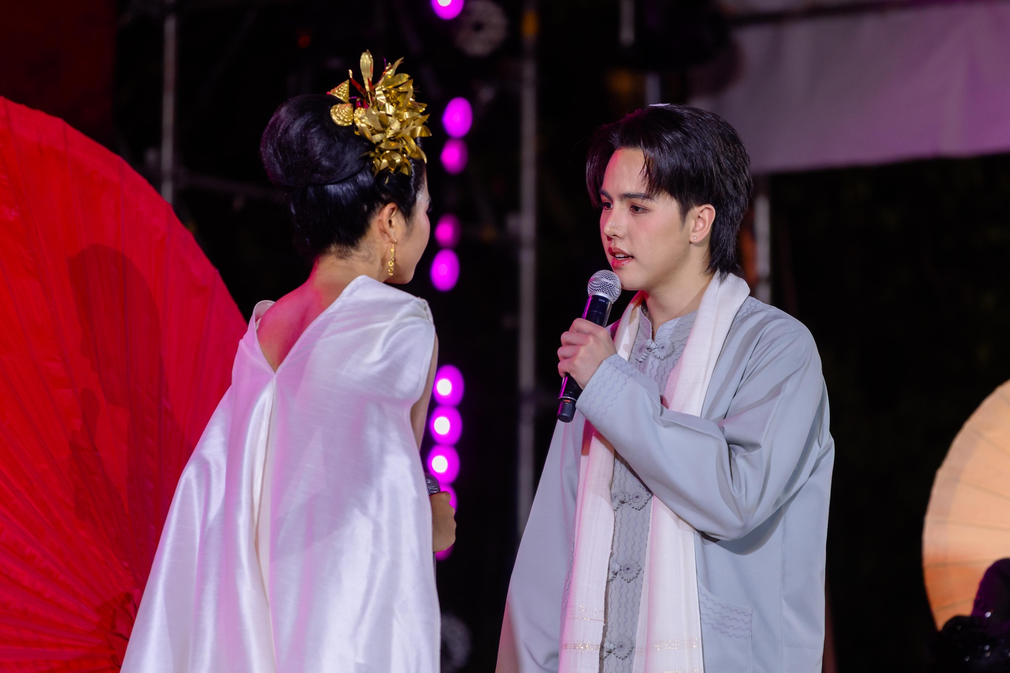 มทร.อีสาน คว้าแชมป์การประกวดขับร้องเพลงลูกทุ่งประเภททีม