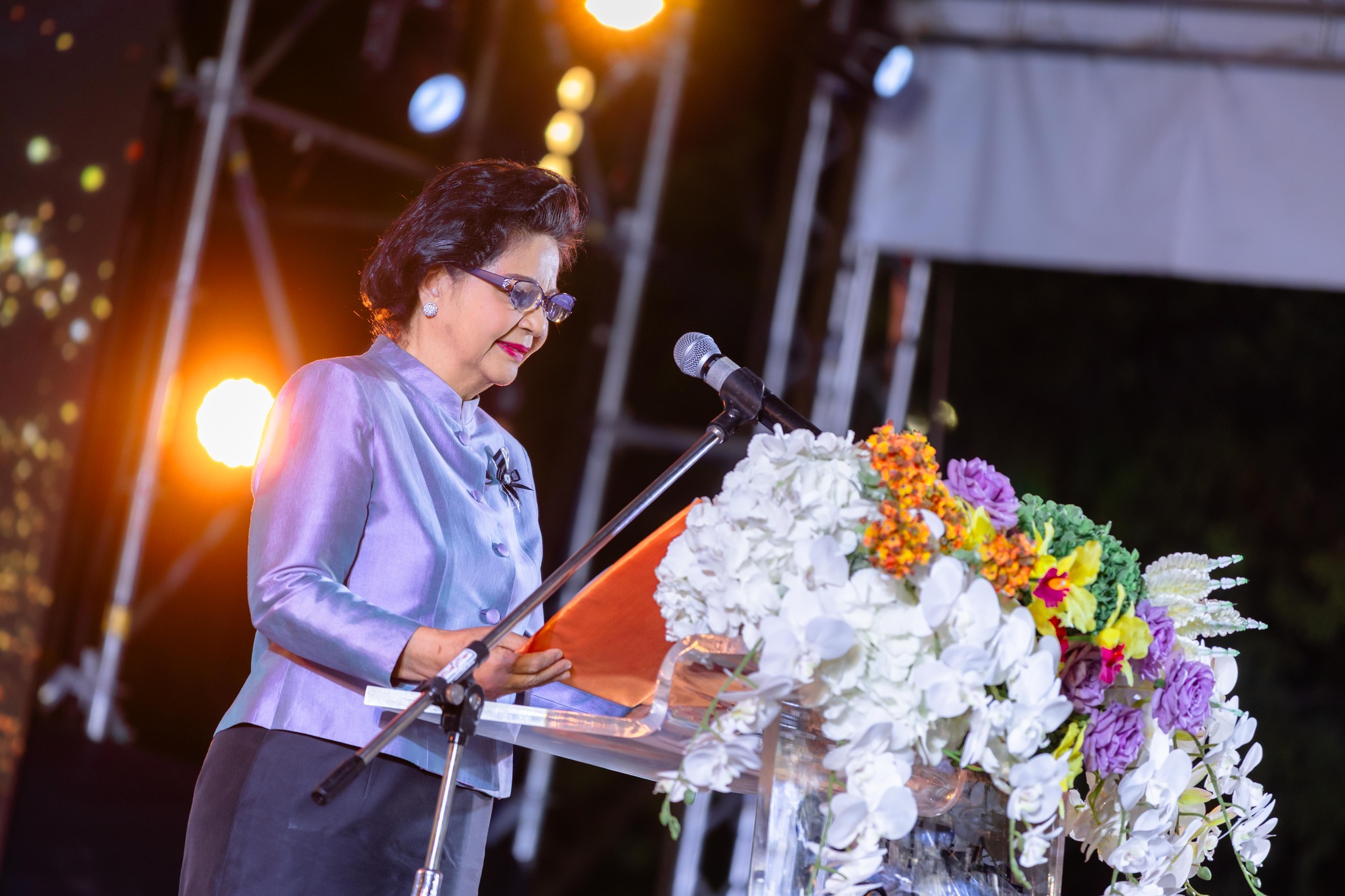 มทร.อีสาน คว้าแชมป์การประกวดขับร้องเพลงลูกทุ่งประเภททีม