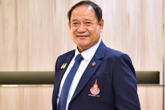 รศ.ดร.สมหมาย ผิวสอาด อธิการบดี มทร.ธัญบุรี