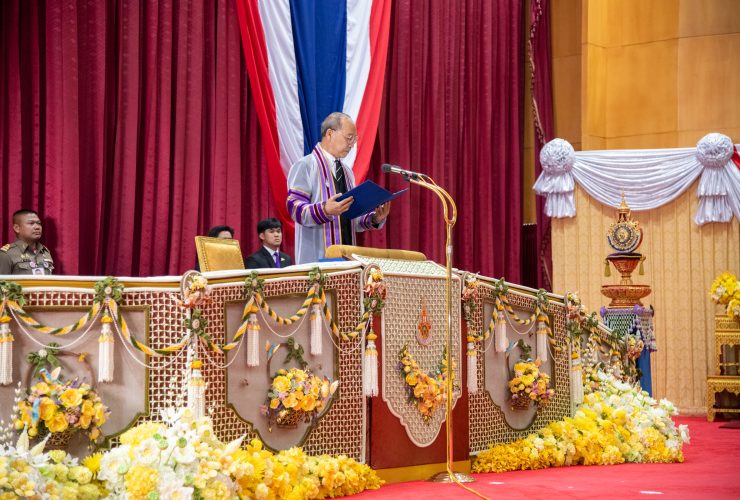 พิธีประทานประกาศนียบัตรวิชาชีพ ครั้งที่ 6 มหาวิทยาลัยเทคโนโลยีราชมงคลพระนคร
