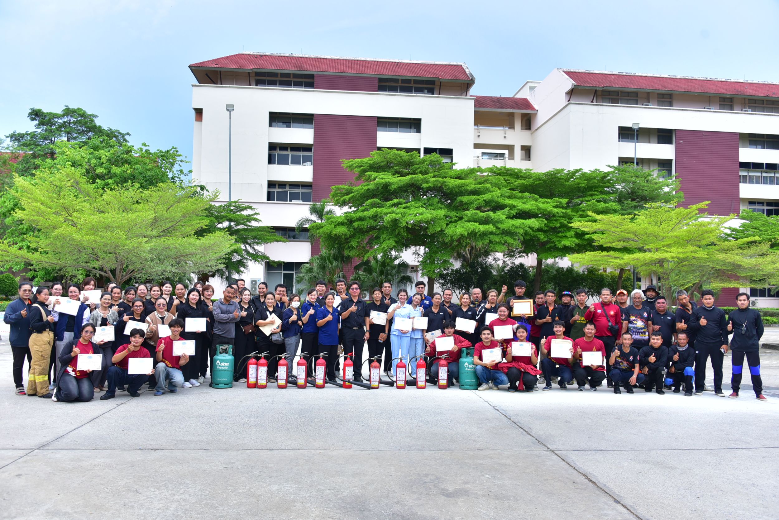 มทร.ธัญบุรี จัดโครงการเสริมสร้างทักษะกู้ชีพและป้องกันอัคคีภัา