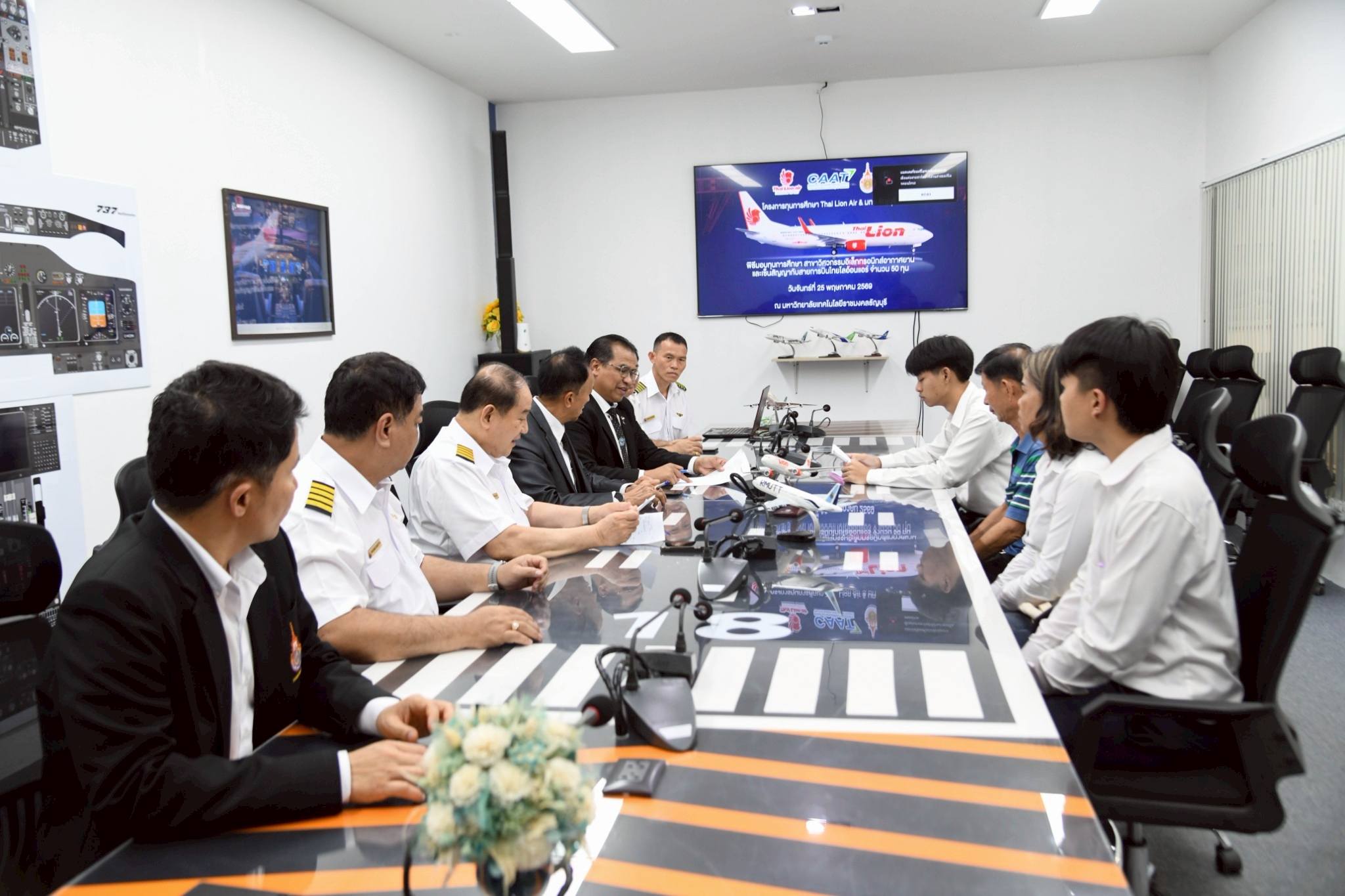 มทร.ธัญบุรี จับมือสายการบินไทยไลอ้อนแอร์ มอบทุนการศึกษาทันที