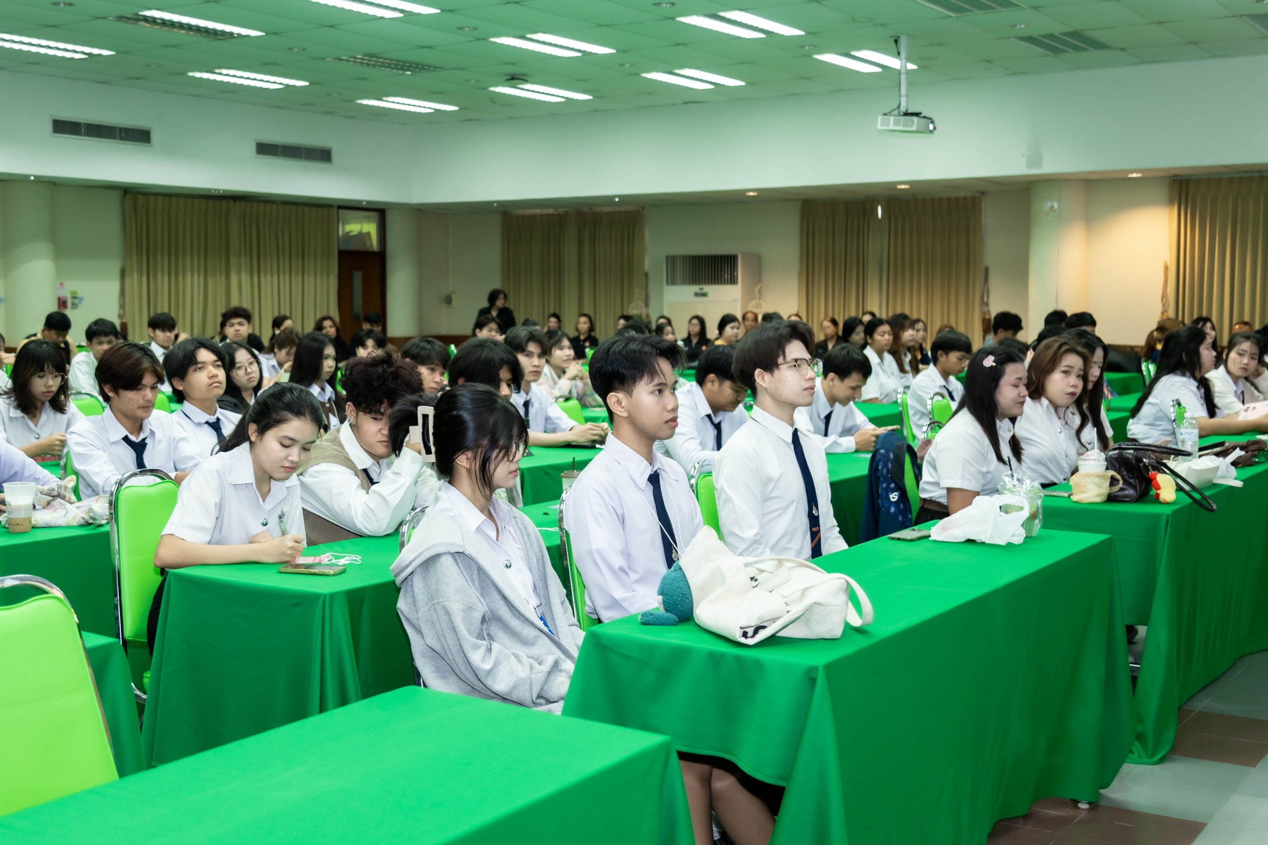 มทร.อีสานจัดอบรมเชิงปฏิบัติการพัฒนาศักยภาพ ผู้นำนักศึกษา ประจำปี 2569