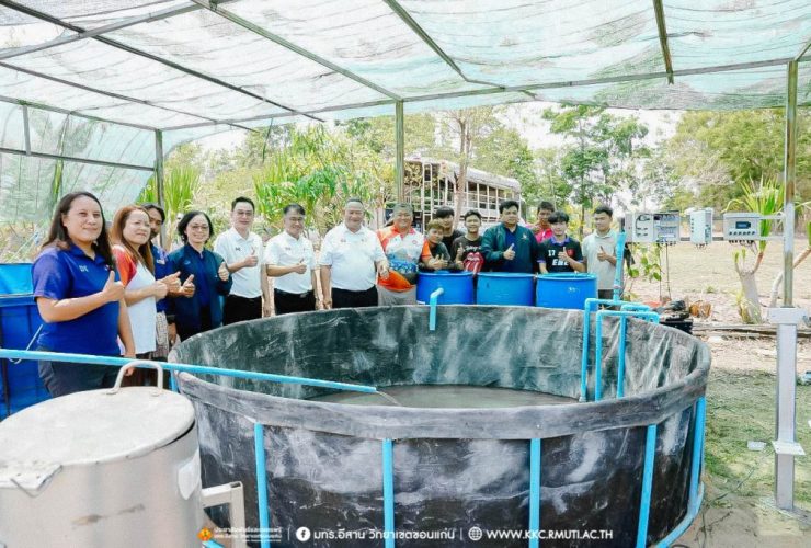 อธิการบดี มทร.อีสาน นำทีมวิจัยลงพื้นที่อุดรธานี ถ่ายทอดเทคโนโลยีระบบสมาร์ทฟาร์ม IoT